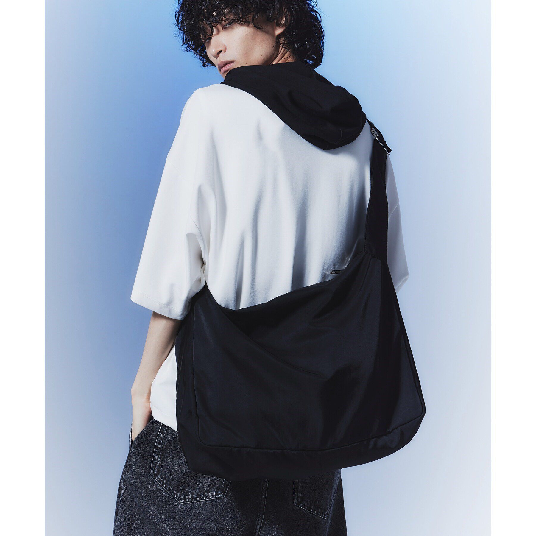 tk.TAKEO KIKUCHI「【A4サイズ収納可】ルーズビッグショルダーバッグ／たすき掛け／ビッグ／」|ショルダー・メッセンジャー|