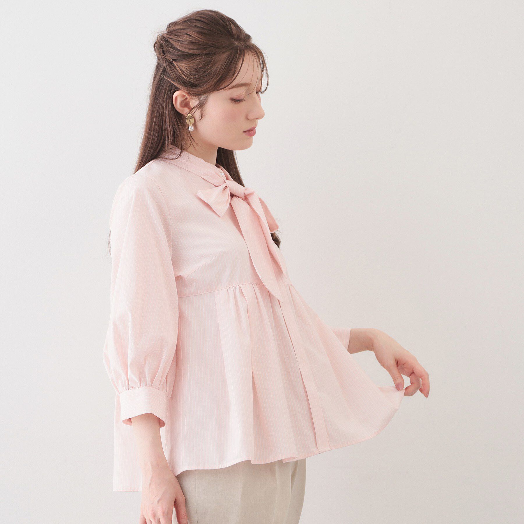 index「ペプラムブラウス／ボウタイ取り外し可【洗濯機OK／イージーアイロン／防シワ】《XS～LL／8col》」|シャツ・ブラウス|