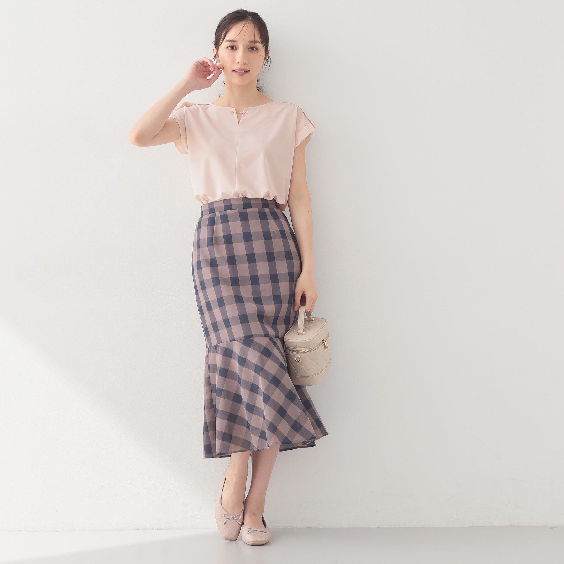 index「【接触冷感】ひんやりキーネックフレンチトップス《洗濯機OK》」|Tシャツ・カットソー|