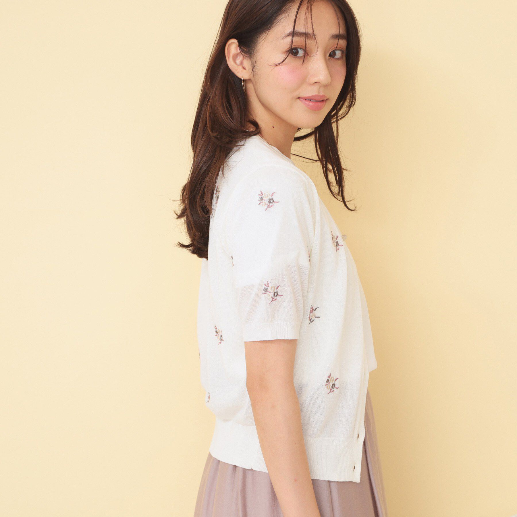 index「フラワー刺繍カーディガン【洗濯機OK／抗ピル】」|カーディガン|