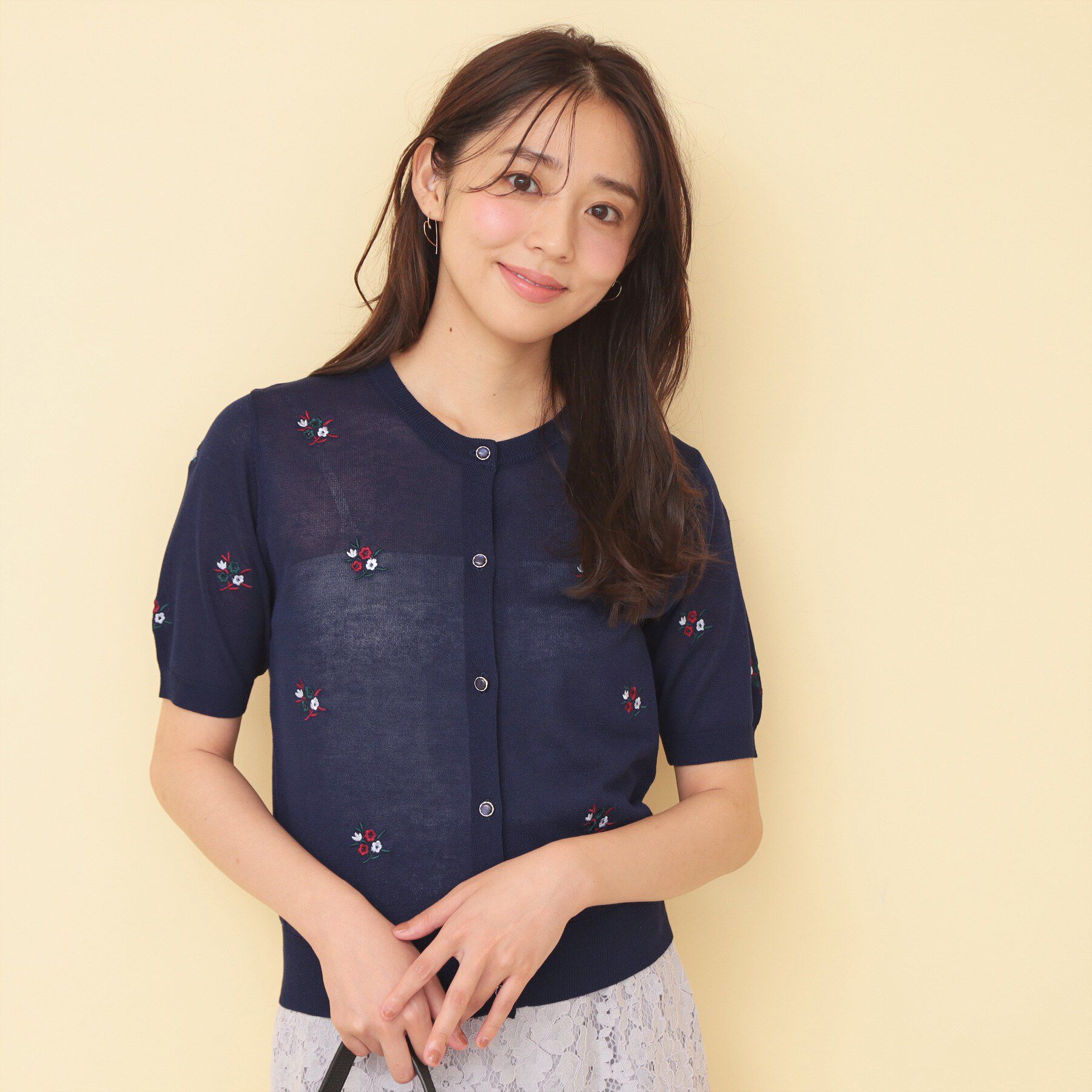 index「フラワー刺繍カーディガン【洗濯機OK／抗ピル】」|カーディガン|