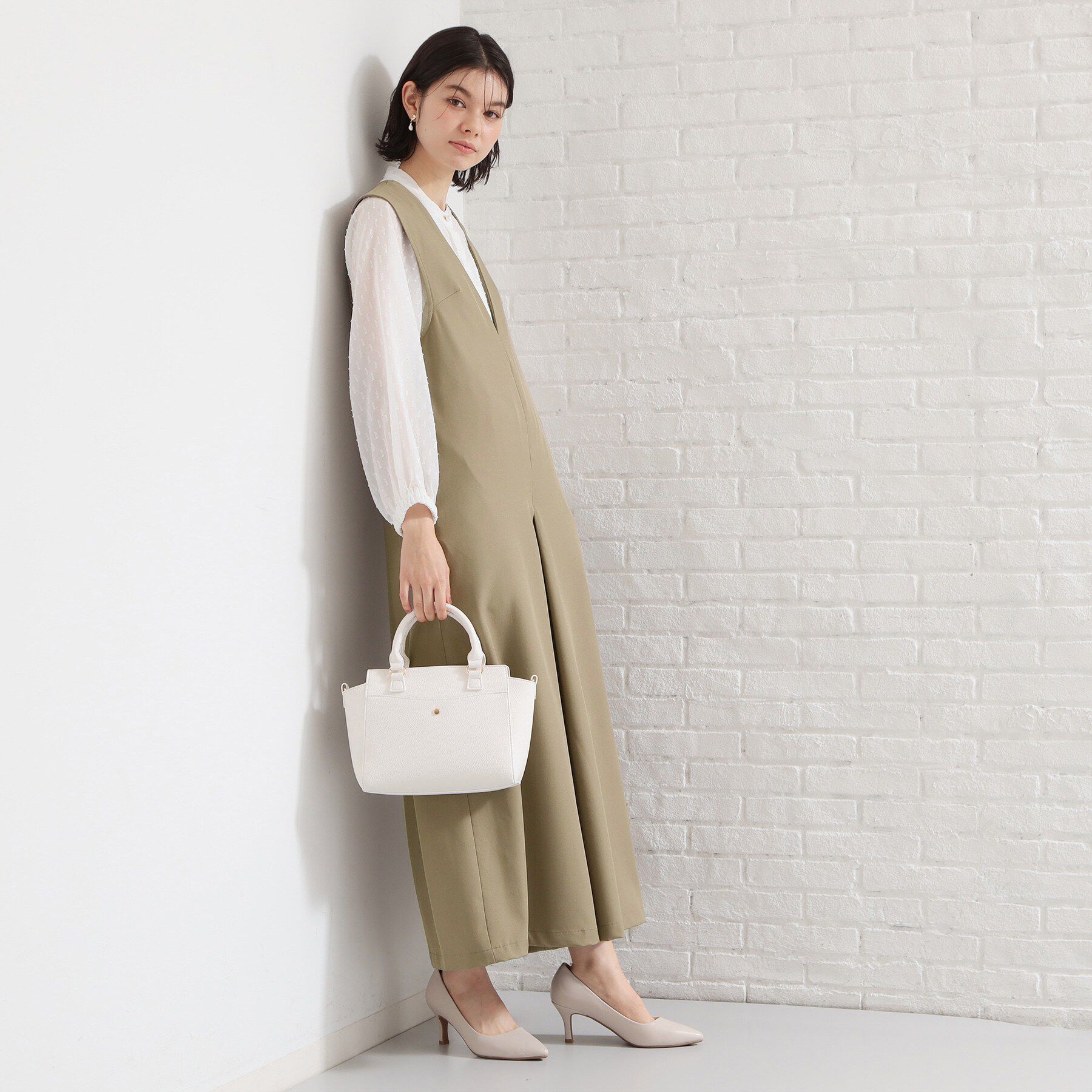 THE SHOP TK「【きれいめにもカジュアルにも】Vネックオールインワン」|オールインワン|