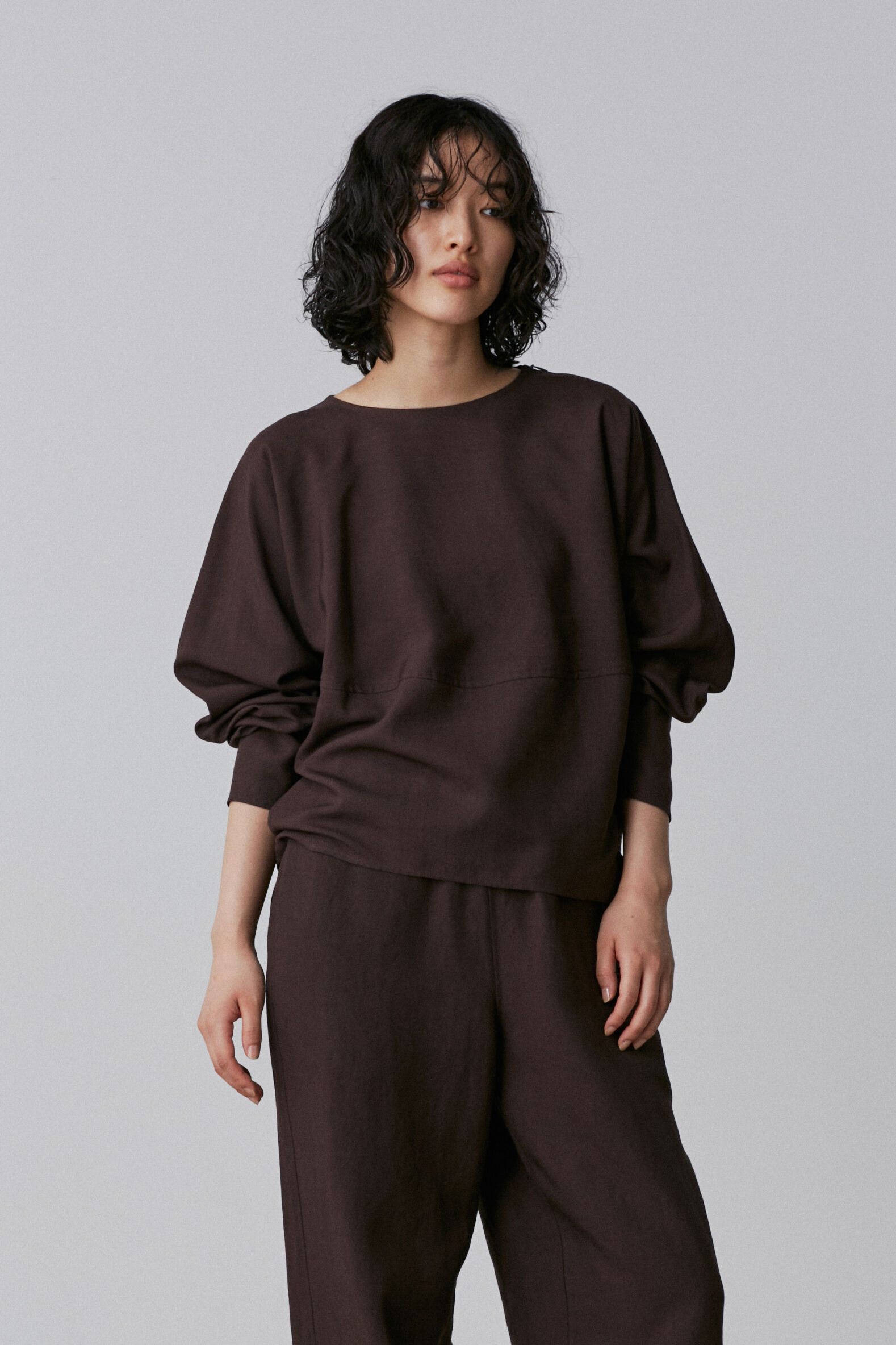 YLEVE 「YLEVE / TENCEL PULL OVER BLOUSE」|シャツ・ブラウス|ワイン