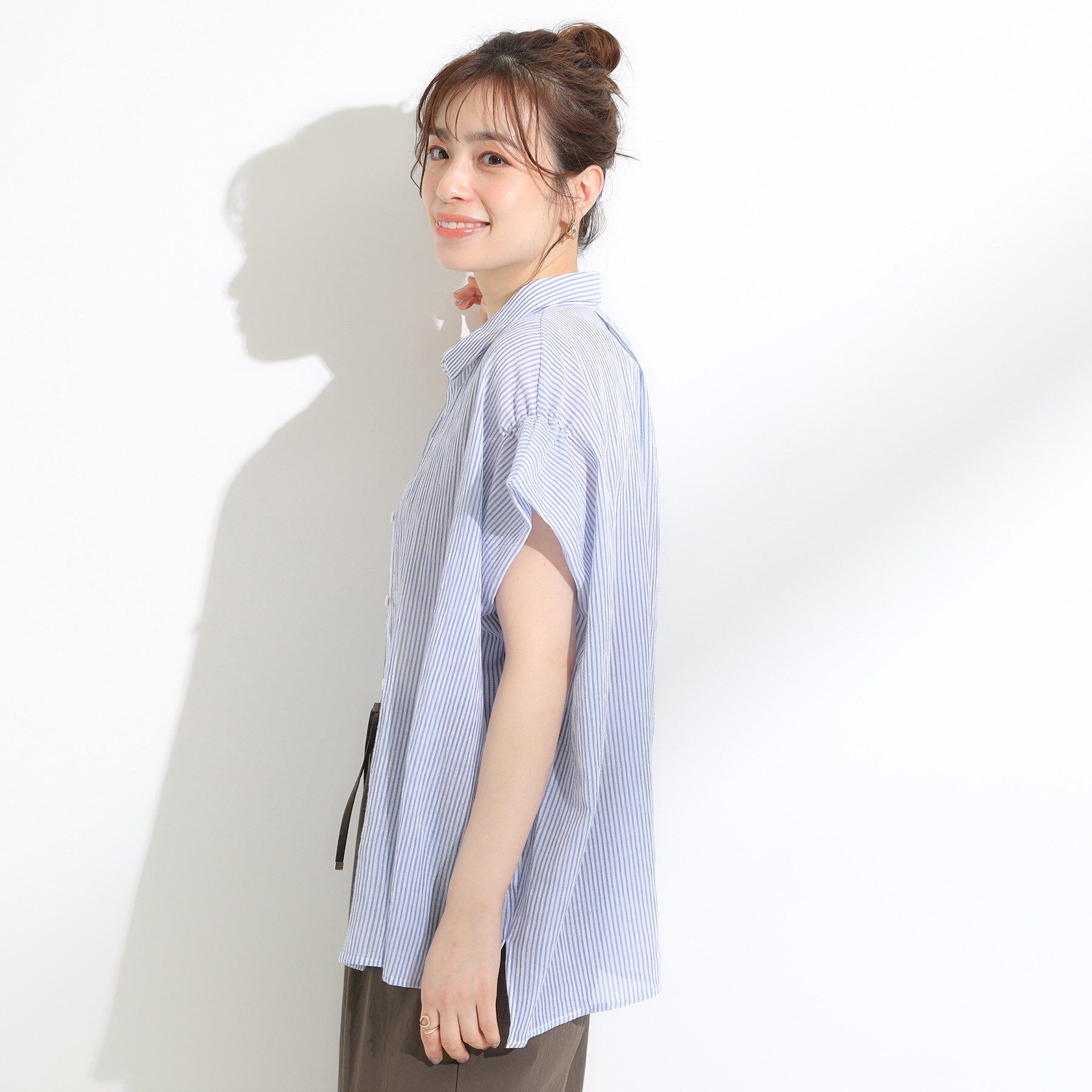 SHOO･LA･RUE「【S-LL】さらシャリコットン 上品なシアー感のデザインシャツ」|シャツ・ブラウス|
