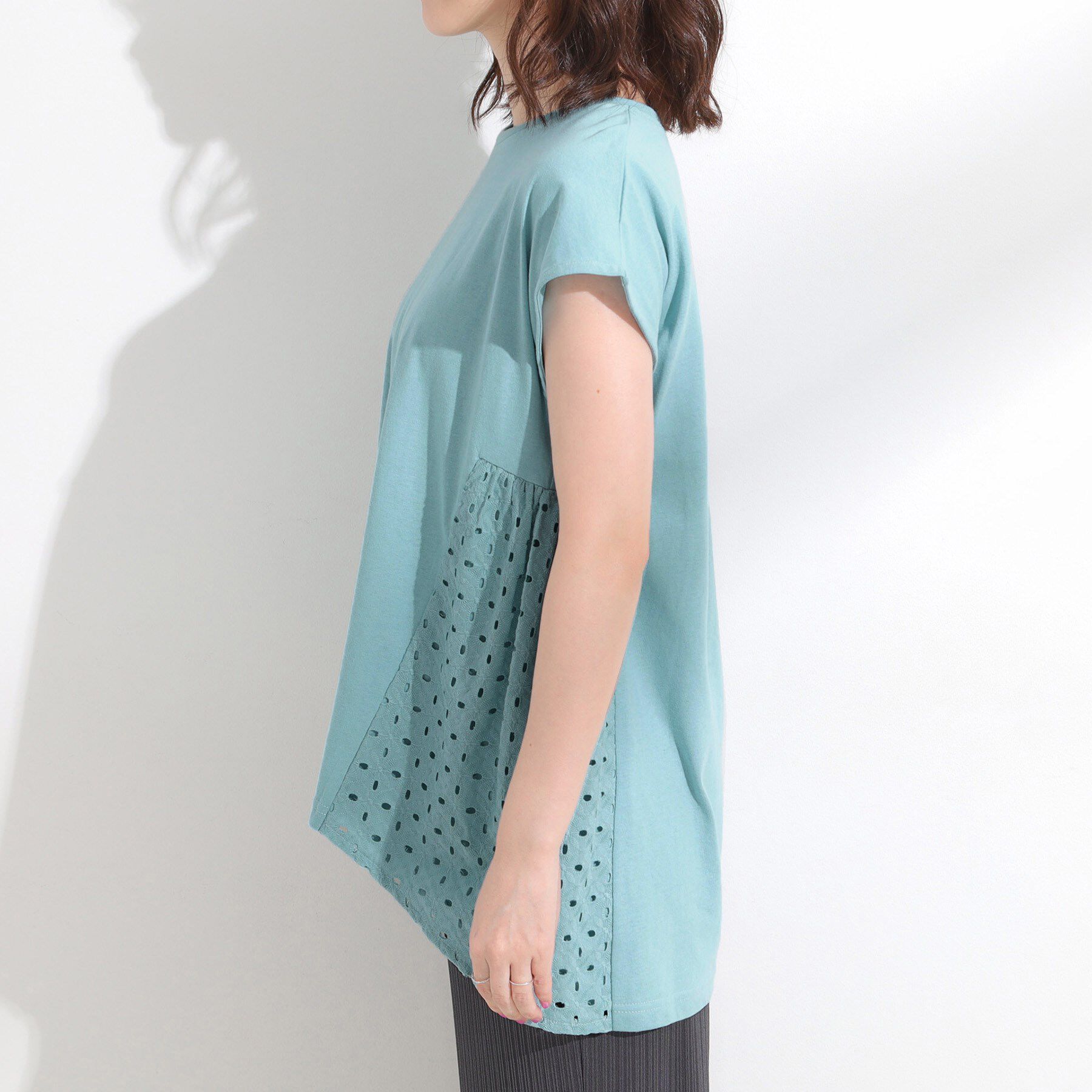 SHOO･LA･RUE「【S-LL/体型カバー】インせずサマ見え レースドッキングトップス」|Tシャツ・カットソー|