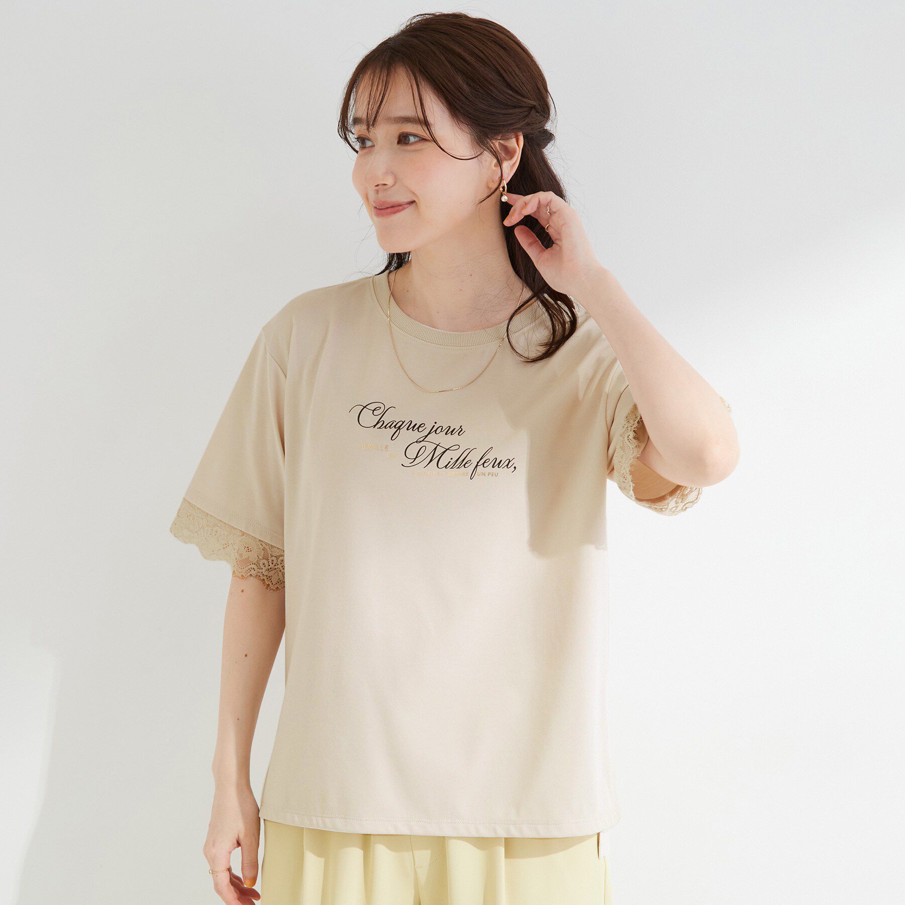 SHOO･LA･RUE「【ひんやり/UV/S-LL】柄アソート お袖レースが旬顔 上品に決まる大人Tシャツ」|Tシャツ・カットソー|
