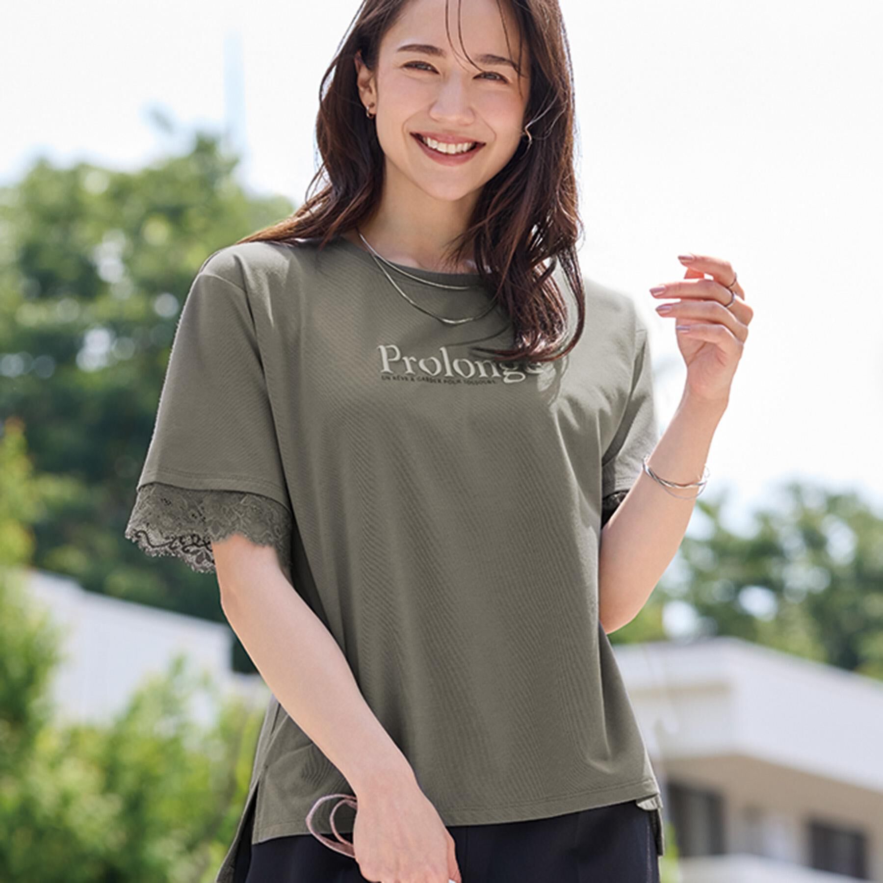 SHOO･LA･RUE「【ひんやり/UV/S-LL】柄アソート お袖レースが旬顔 上品に決まる大人Tシャツ」|Tシャツ・カットソー|