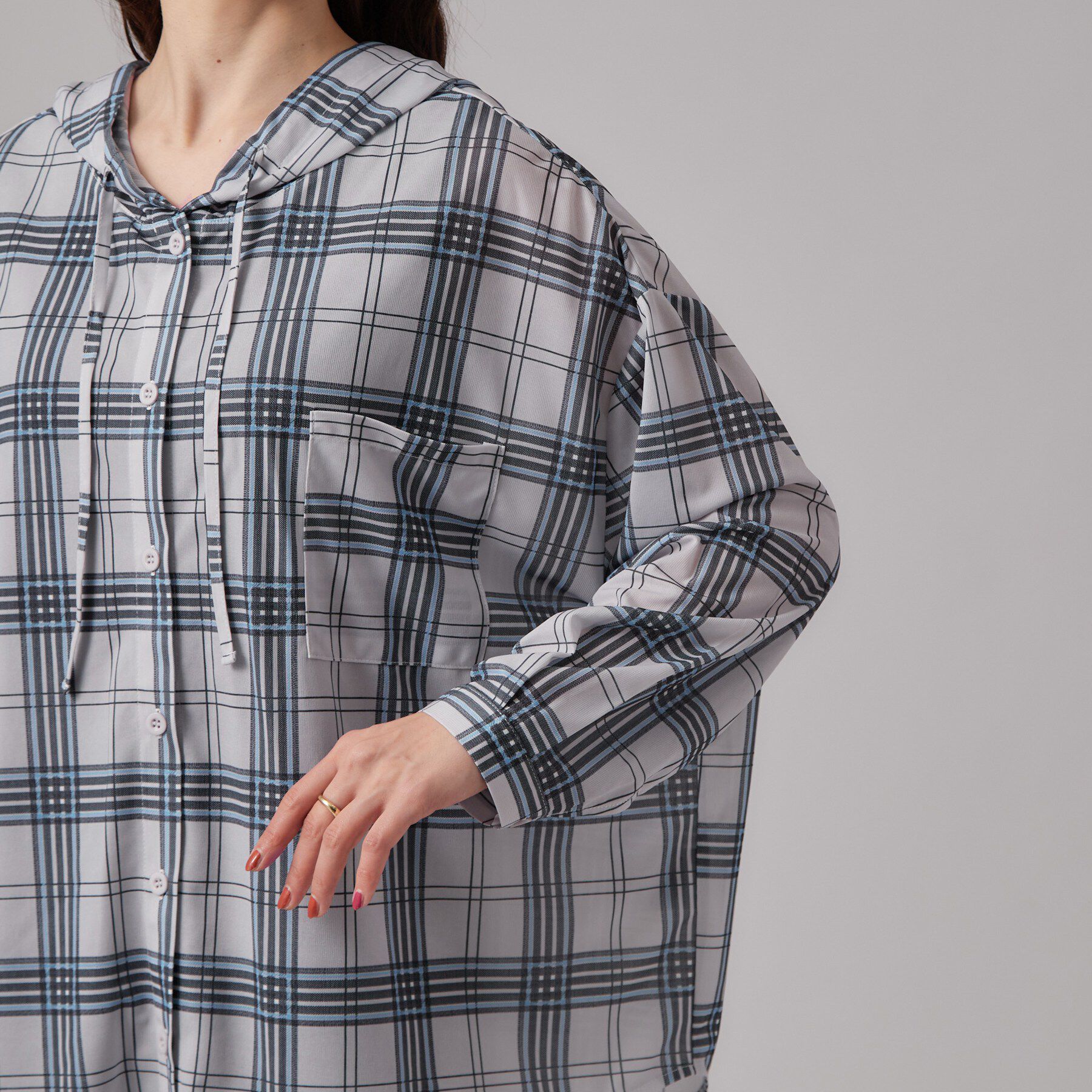 SHOO･LA･RUE「【洗濯機可/体型カバー】程よい透け感の ゆるシルエットシア―シャツ」|パーカー|