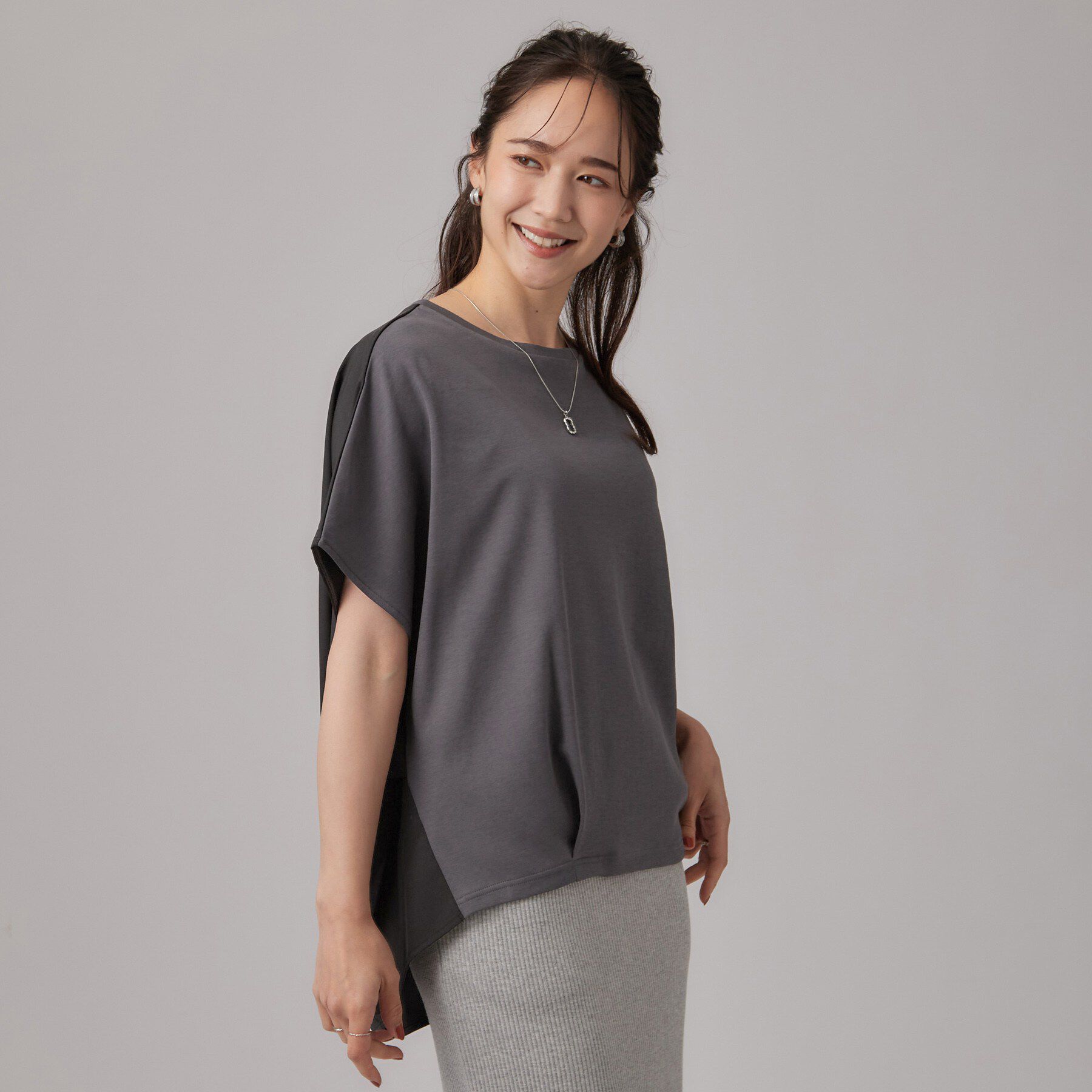 SHOO･LA･RUE「【ひんやり/UV】異素材ドッキング 裾タックプルオーバー」|Tシャツ・カットソー|