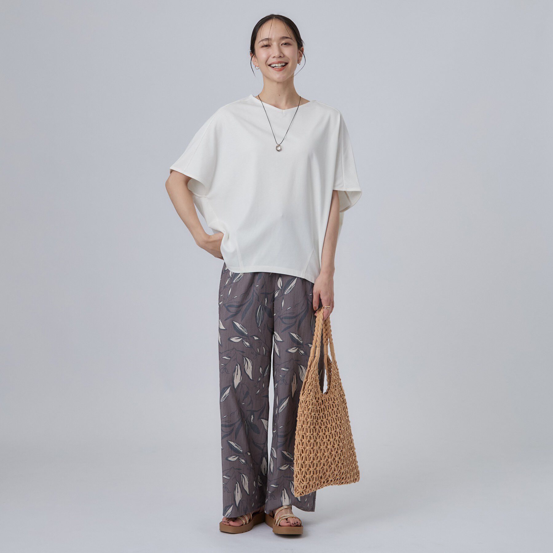 SHOO･LA･RUE「【ひんやり/体型カバー】インせず着られる 上品見えのドルマントップス」|Tシャツ・カットソー|