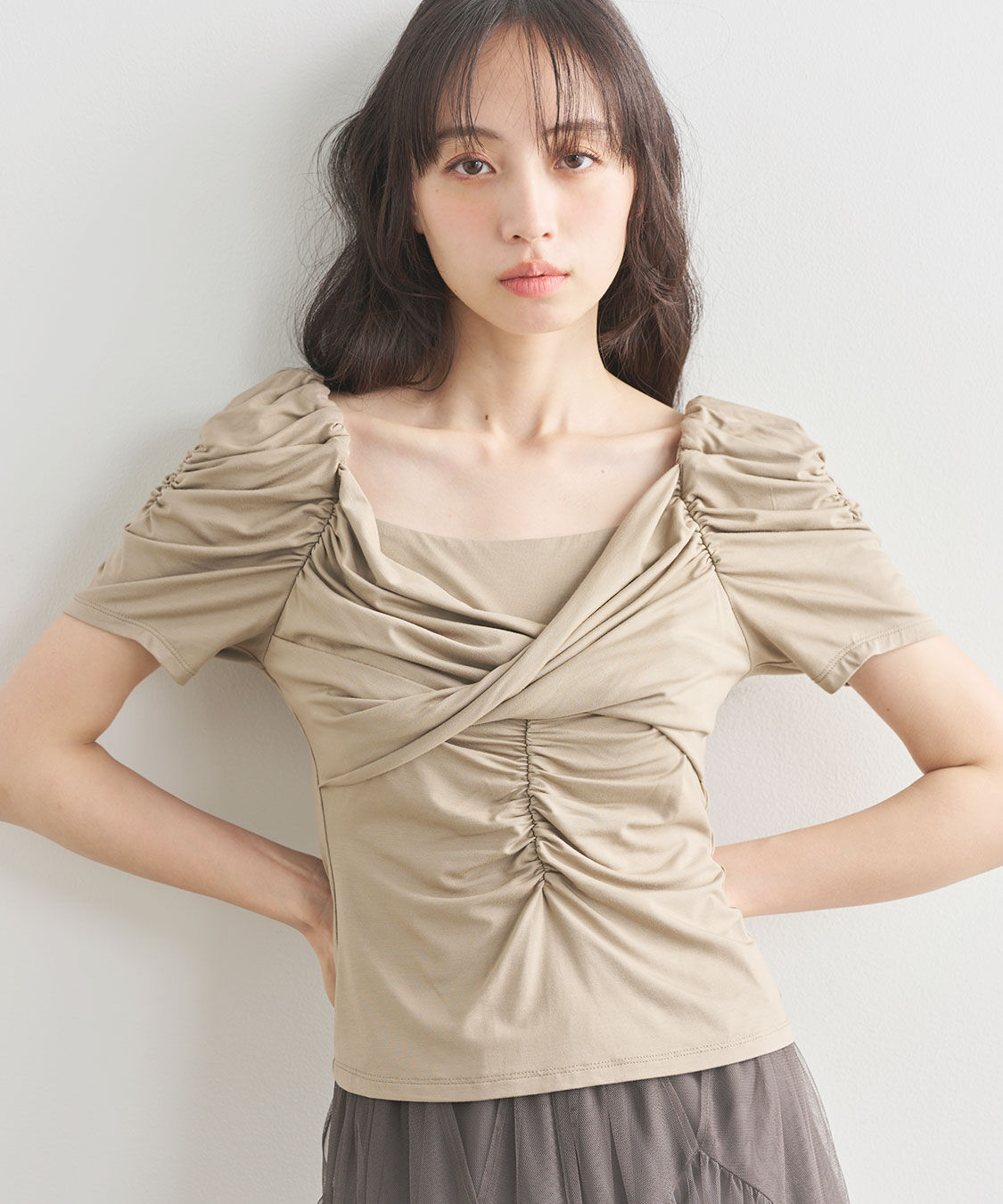 COCO DEAL「ツイストギャザーカットソー」|Tシャツ・カットソー|モカ