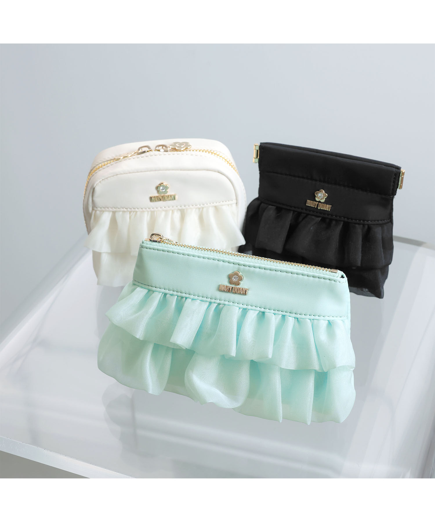 MARY QUANT「ティアードシアー バネクチポーチ」|ポーチ|