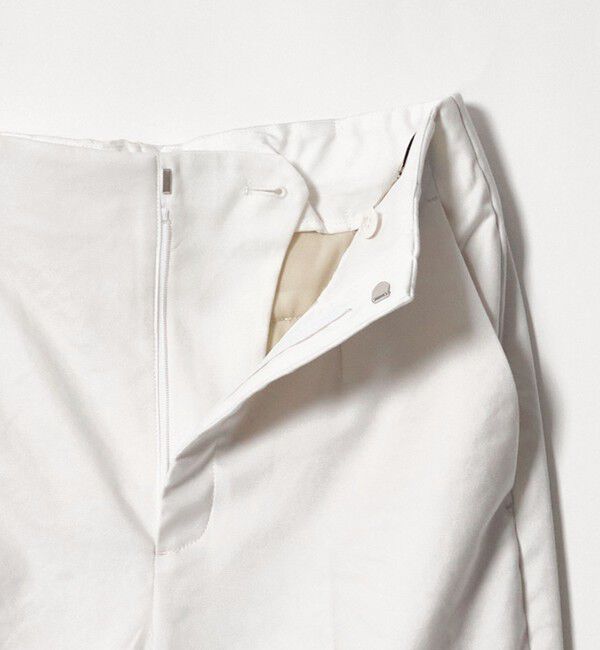 UNITED ARROWS「シャイニー スリム パンツ OFF WHITE ‐ストレッチ ウォッシャブル‐」|スラックス|