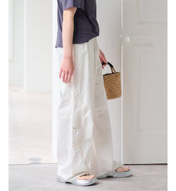 U by SPICK&SPAN「サイド刺繍パンツ」|スラックス|