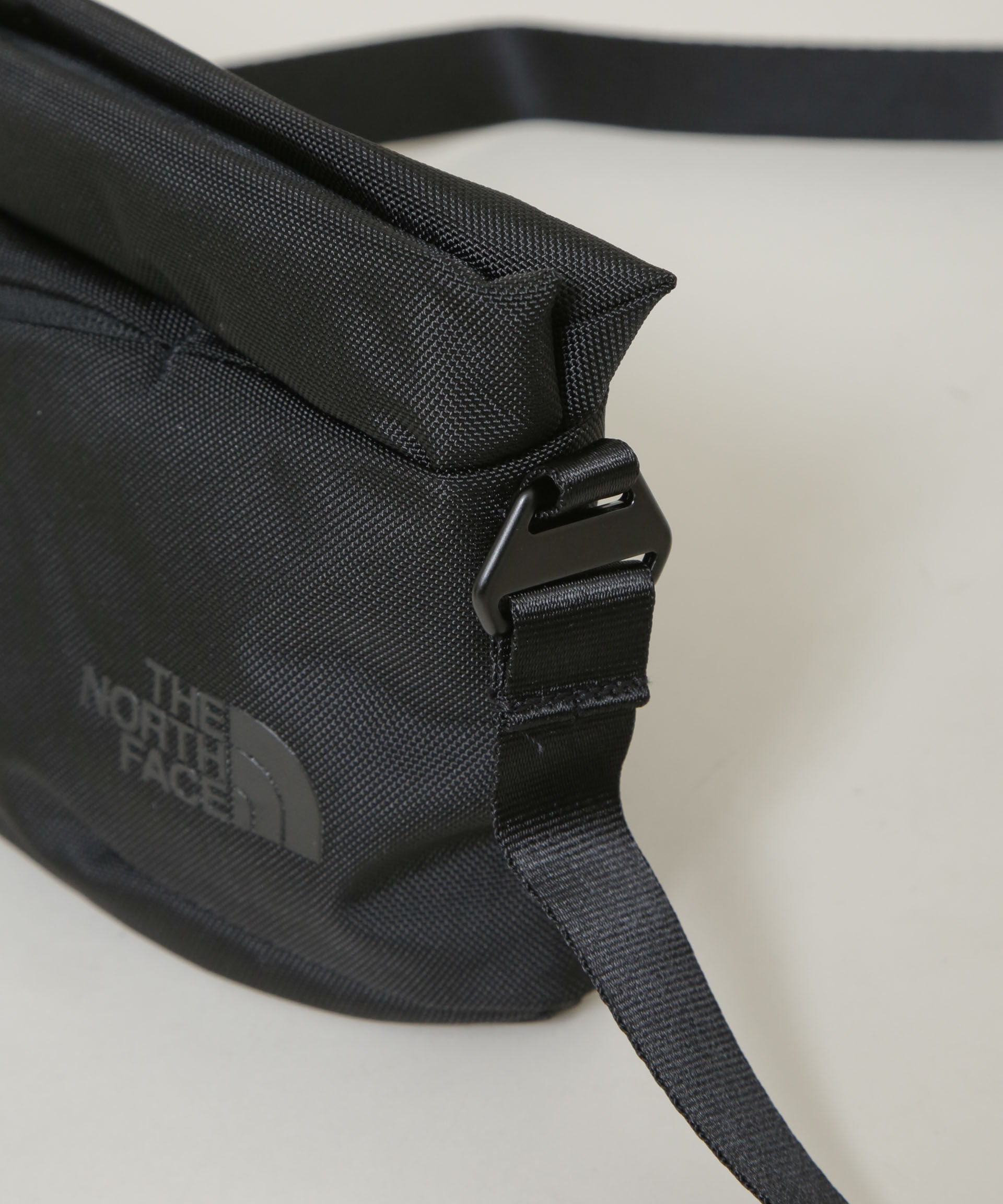 NANO universe「THE NORTH FACE/ピレネーショルダーS」|ショルダー・メッセンジャー|