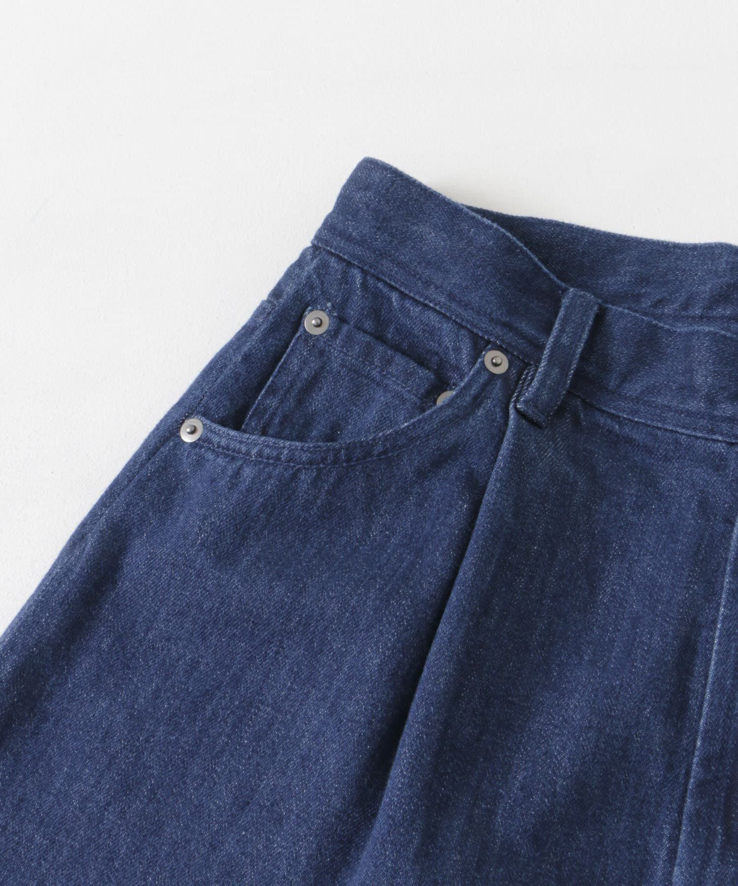 URBAN RESEARCH DOORS「Denim Tuck Wide Pants」|デニム|