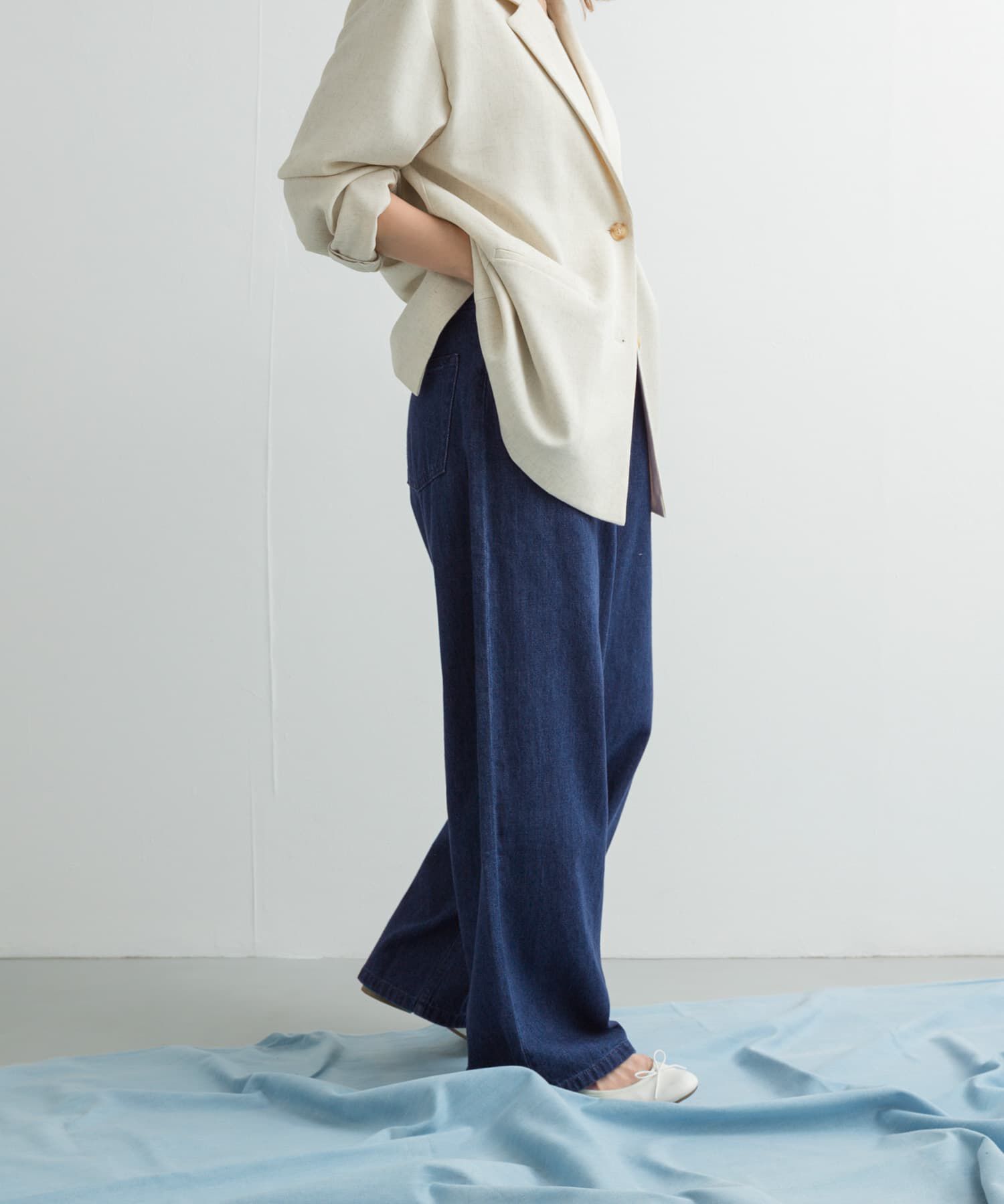 URBAN RESEARCH DOORS「Denim Tuck Wide Pants」|デニム|