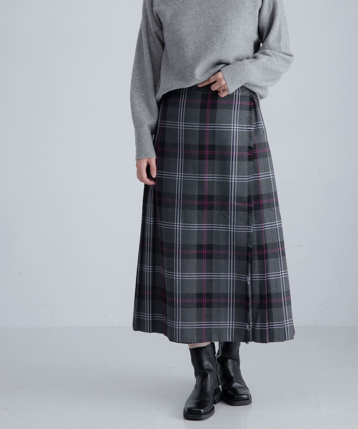 Sonny Label 「『別注』GLEN FYNE&times;Sonny Label　チェックキルトスカート」|スカート|グレー系その他