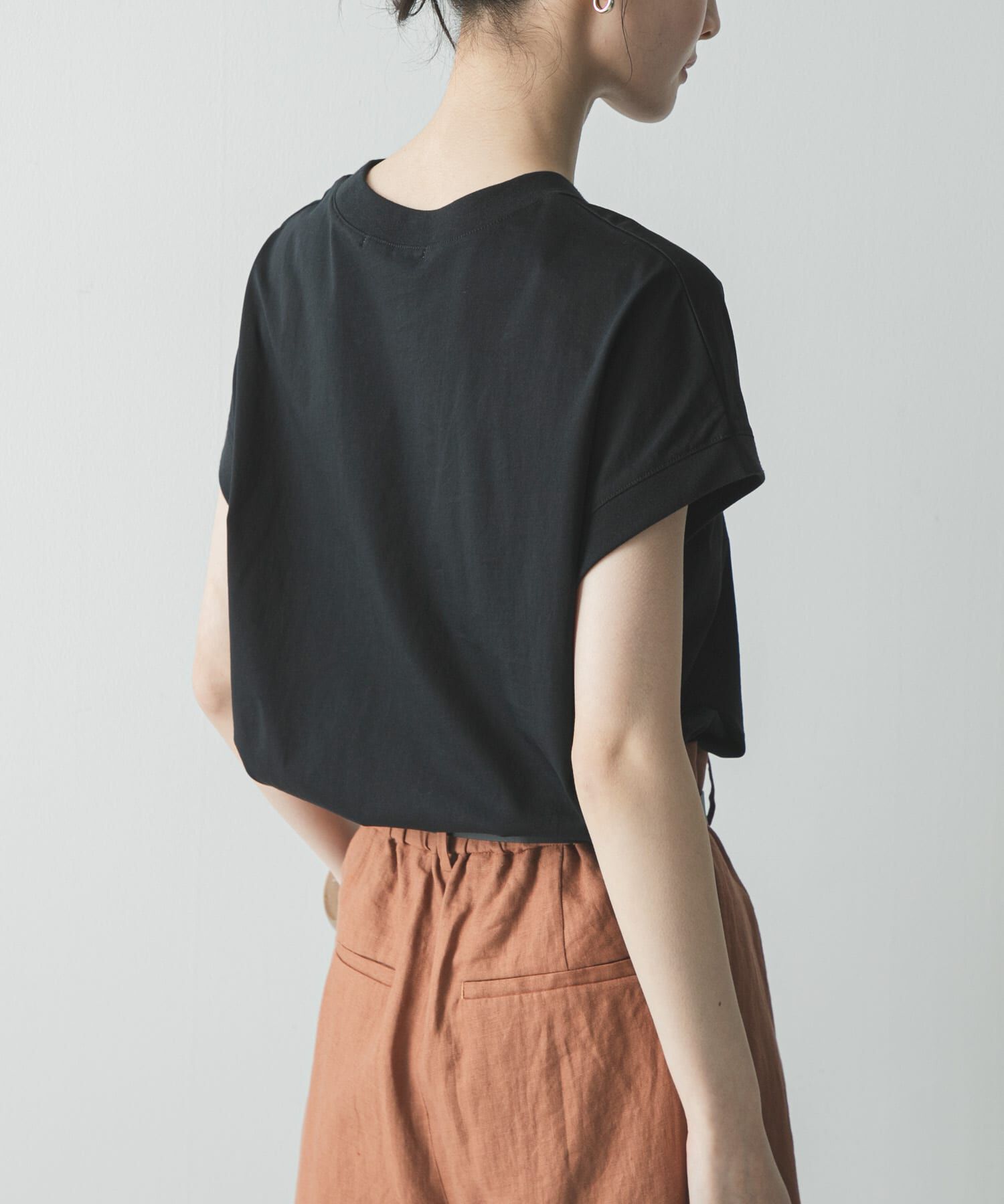 URBAN RESEARCH「『UR TECH/汗染み防止』スーピマコットンフレンチスリーブカットソー」|Tシャツ・カットソー|
