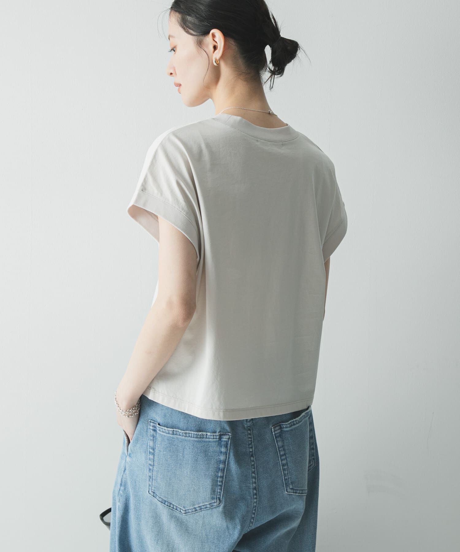 URBAN RESEARCH「『UR TECH/汗染み防止』スーピマコットンフレンチスリーブカットソー」|Tシャツ・カットソー|