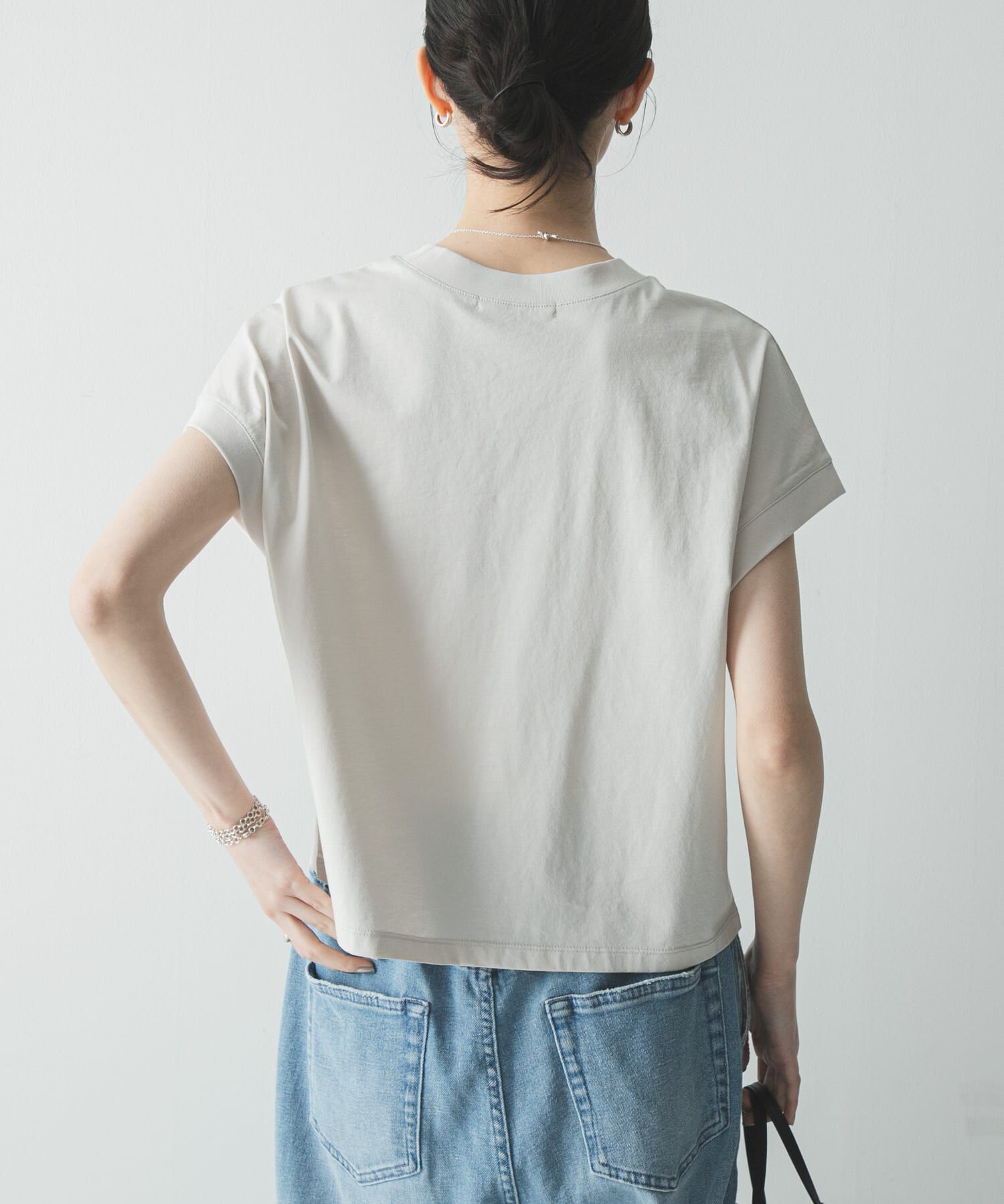 URBAN RESEARCH「『UR TECH/汗染み防止』スーピマコットンフレンチスリーブカットソー」|Tシャツ・カットソー|