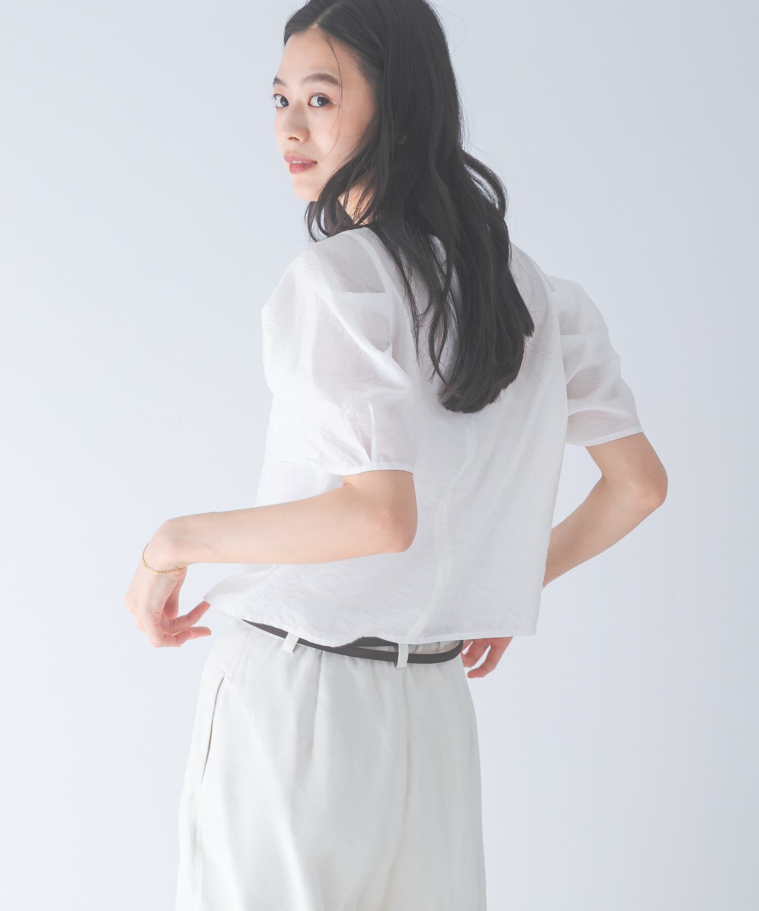URBAN RESEARCH ROSSO「『WEB限定』フォルムスリーブシアーブラウス」|シャツ・ブラウス|