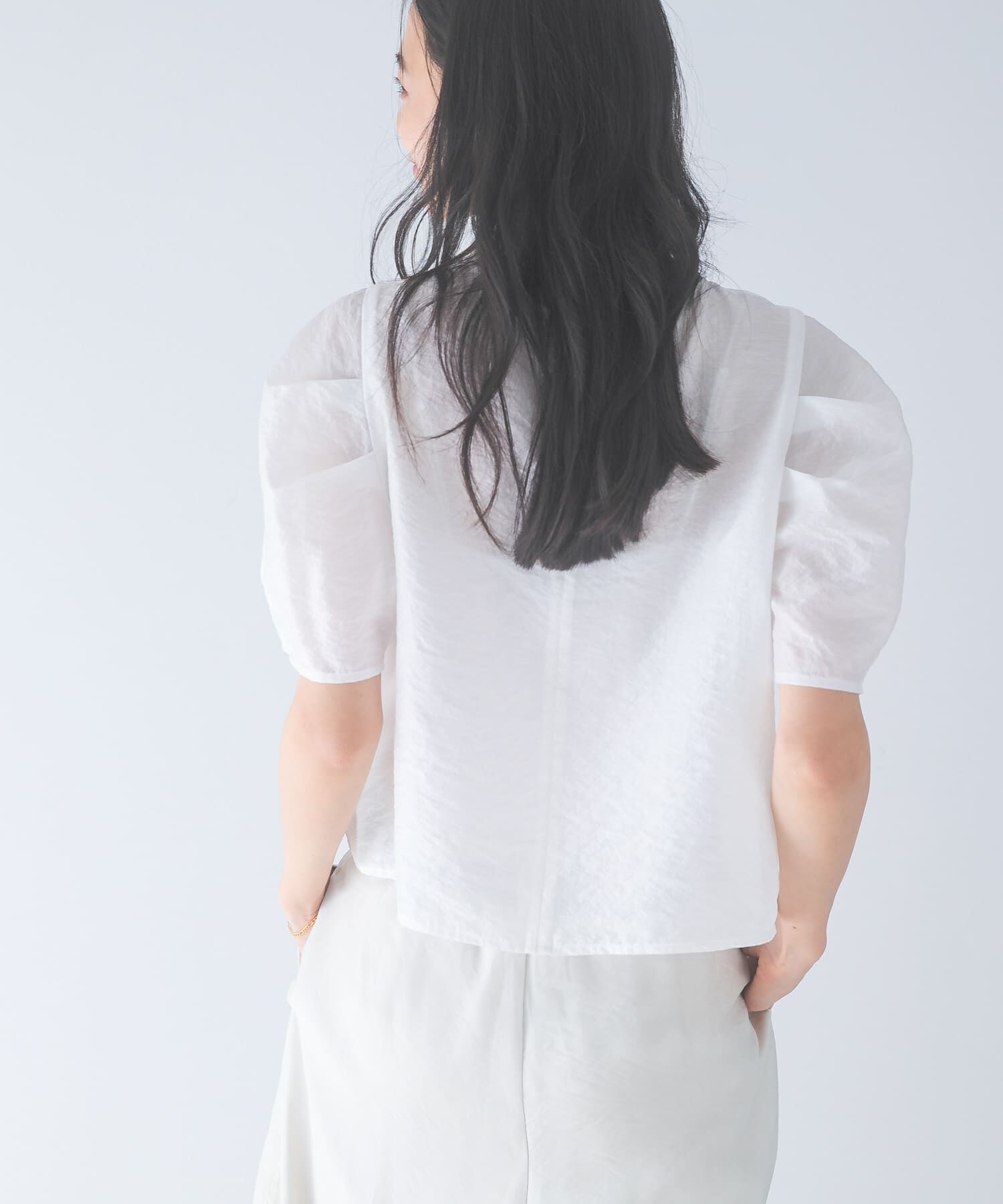 URBAN RESEARCH ROSSO「『WEB限定』フォルムスリーブシアーブラウス」|シャツ・ブラウス|