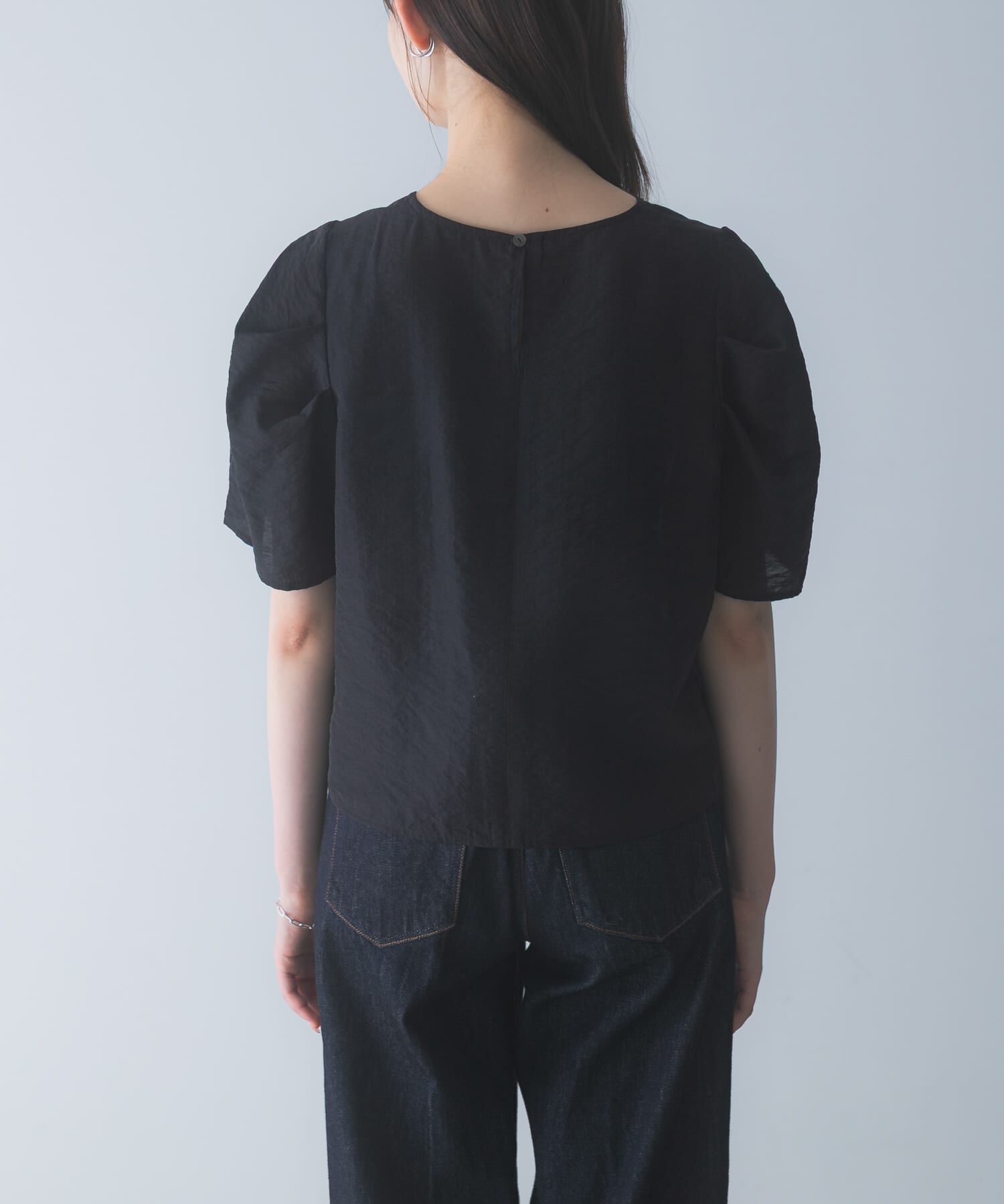URBAN RESEARCH ROSSO「『WEB限定』フォルムスリーブシアーブラウス」|シャツ・ブラウス|