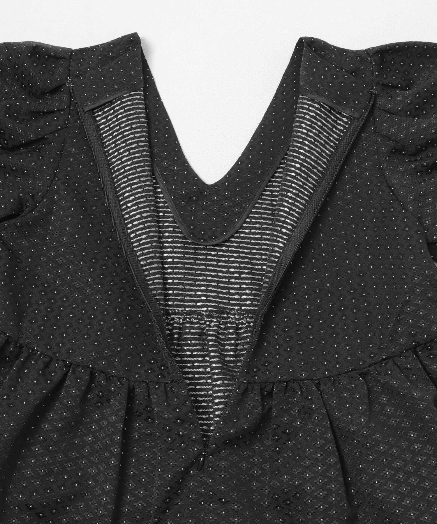 URBAN RESEARCH ROSSO「『WEB限定』ジャガードペプラムＶネックブラウス」|シャツ・ブラウス|