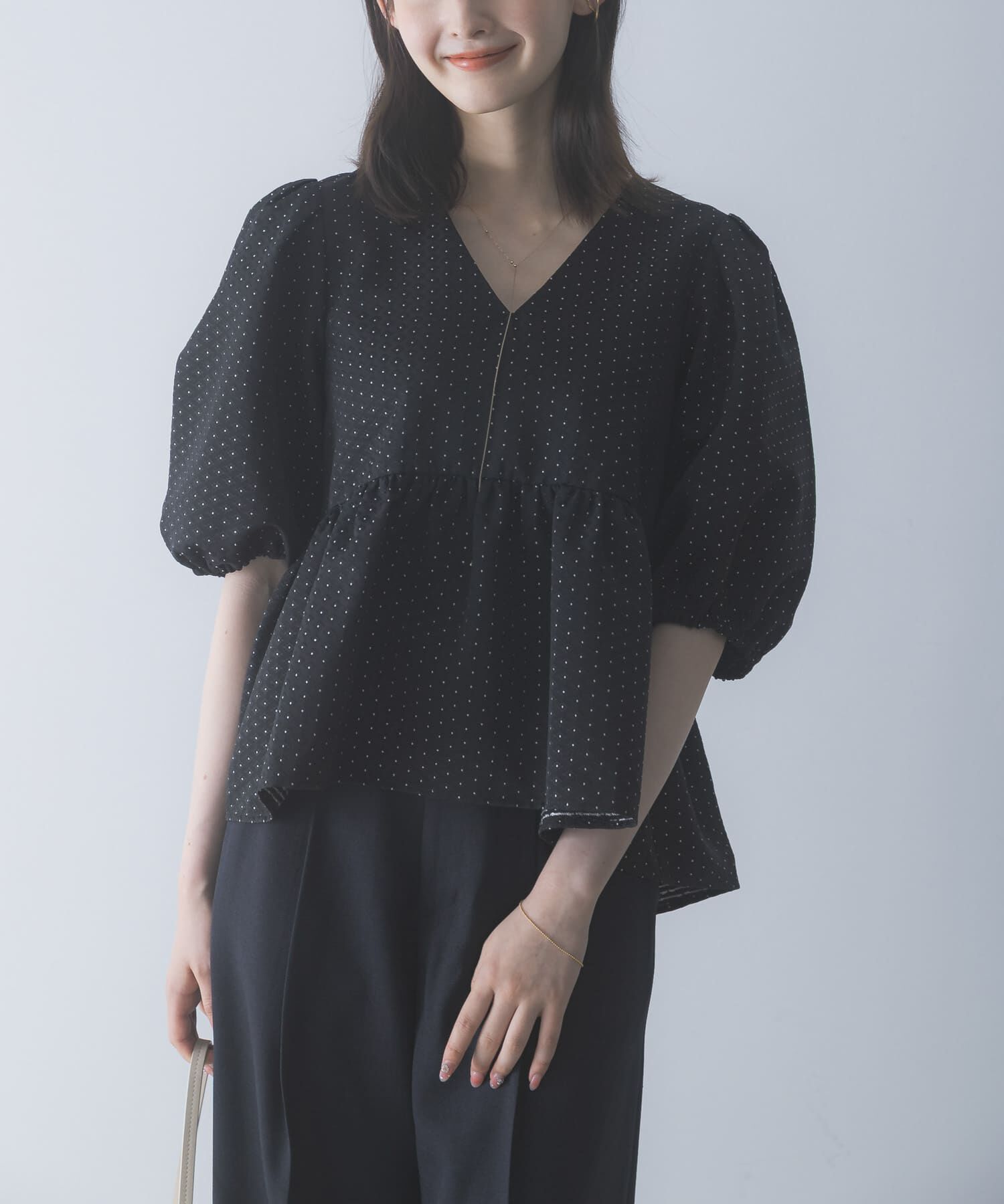 URBAN RESEARCH ROSSO「『WEB限定』ジャガードペプラムＶネックブラウス」|シャツ・ブラウス|