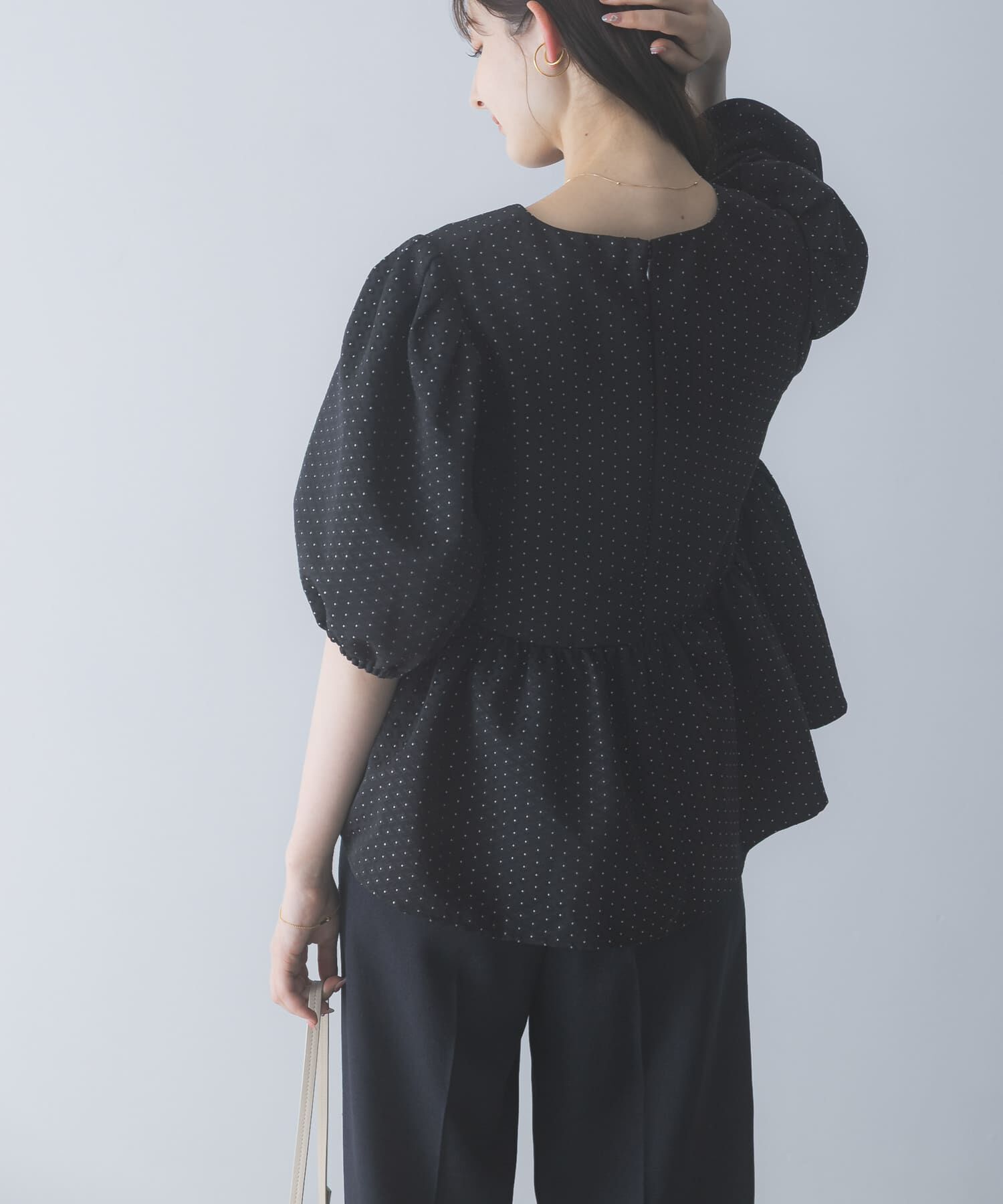 URBAN RESEARCH ROSSO「『WEB限定』ジャガードペプラムＶネックブラウス」|シャツ・ブラウス|