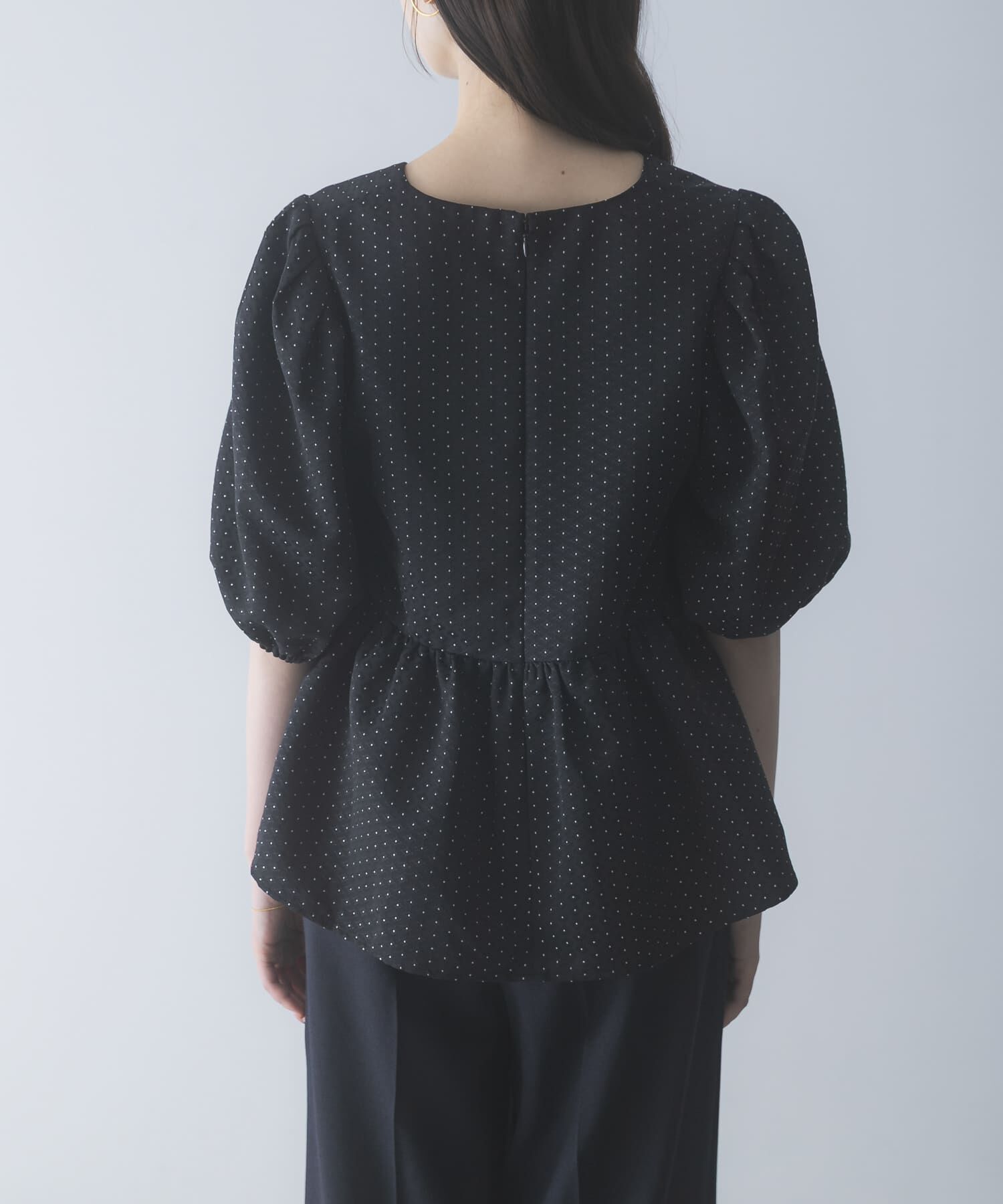 URBAN RESEARCH ROSSO「『WEB限定』ジャガードペプラムＶネックブラウス」|シャツ・ブラウス|