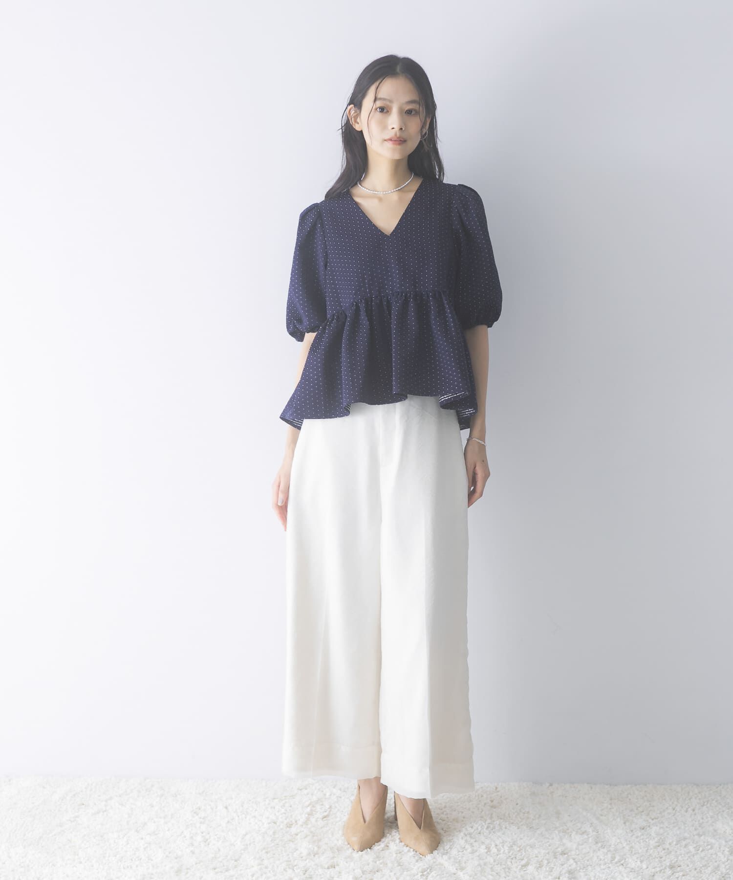URBAN RESEARCH ROSSO「『WEB限定』ジャガードペプラムＶネックブラウス」|シャツ・ブラウス|