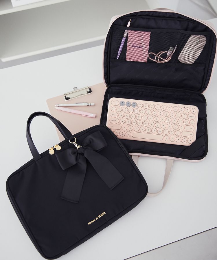 Maison de FLEUR「【PCスタンド内蔵】リボンチャーム付きPCケース」|その他|
