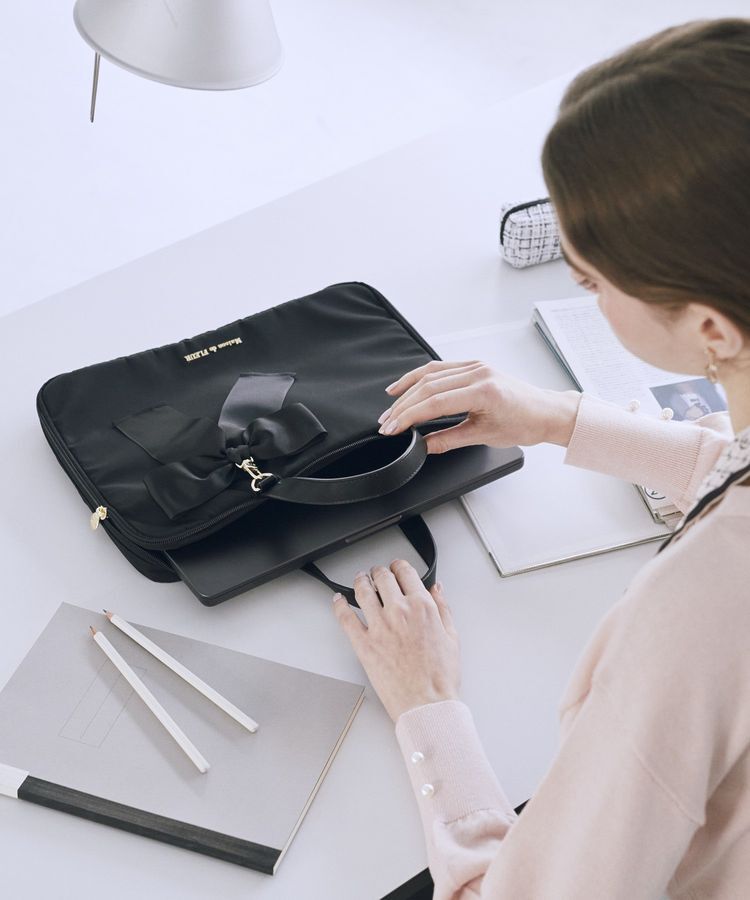 Maison de FLEUR「【PCスタンド内蔵】リボンチャーム付きPCケース」|その他|
