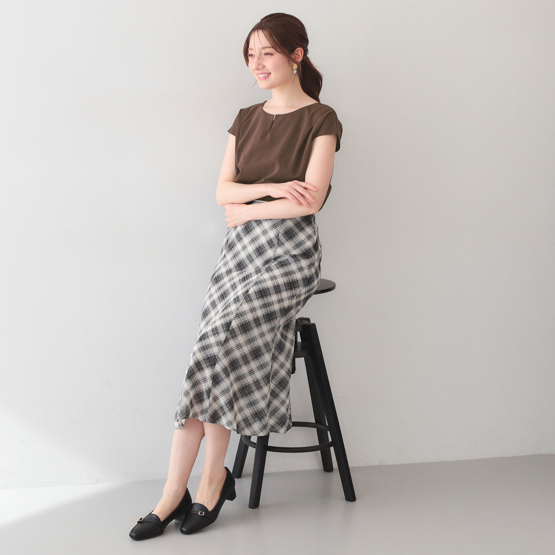 index「【接触冷感】ビジューキーネックフレンチトップス《UVケア／洗濯機OK／XS～3L／8col》」|Tシャツ・カットソー|