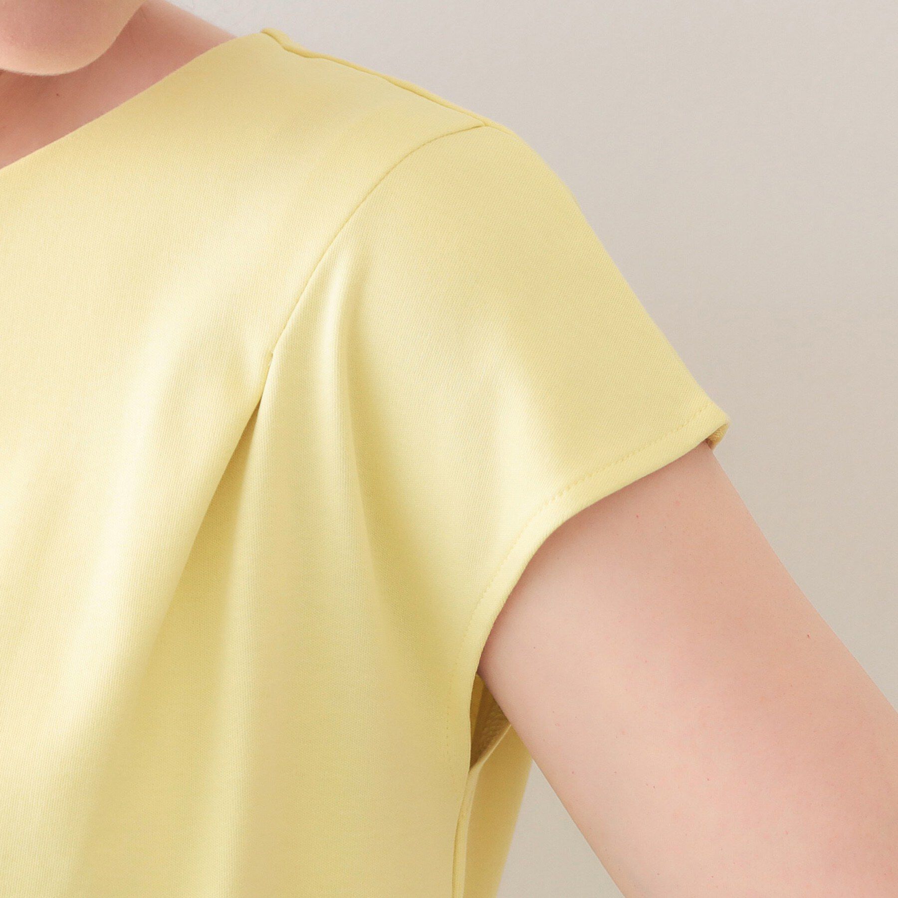 index「【接触冷感】ビジューキーネックフレンチトップス《UVケア／洗濯機OK／XS～3L／8col》」|Tシャツ・カットソー|