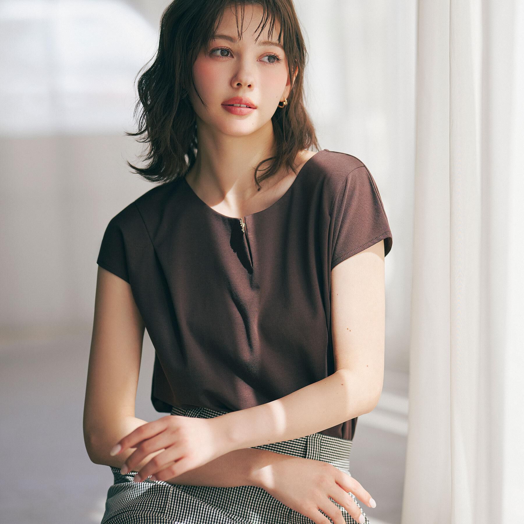 index「【接触冷感】ビジューキーネックフレンチトップス《UVケア／洗濯機OK／XS～3L／8col》」|Tシャツ・カットソー|