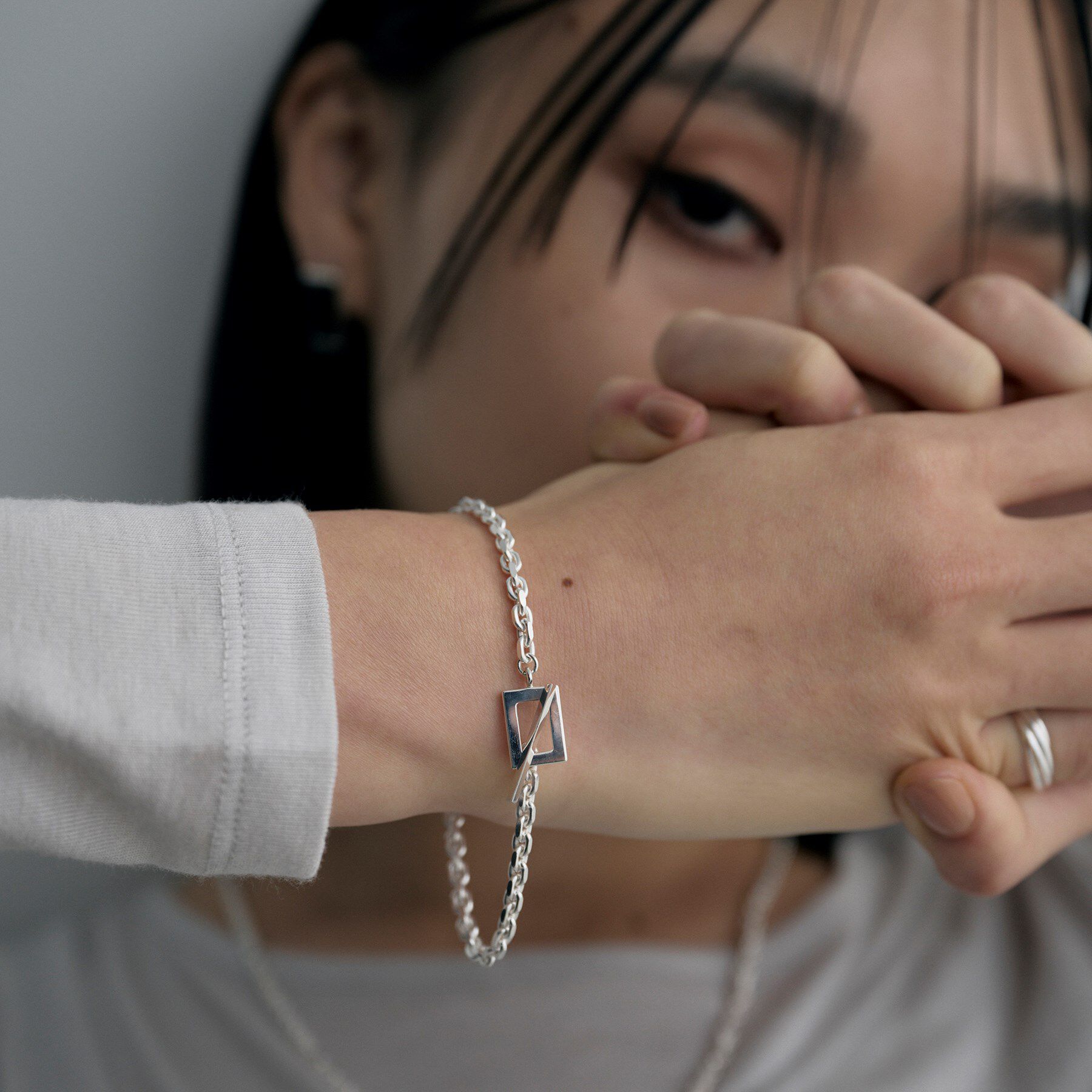 COCOSHNIK ONKITSCH「シルバー カットケーブルチェーン レクタングルマンテルブレスレット L」|ブレスレット・バングル|