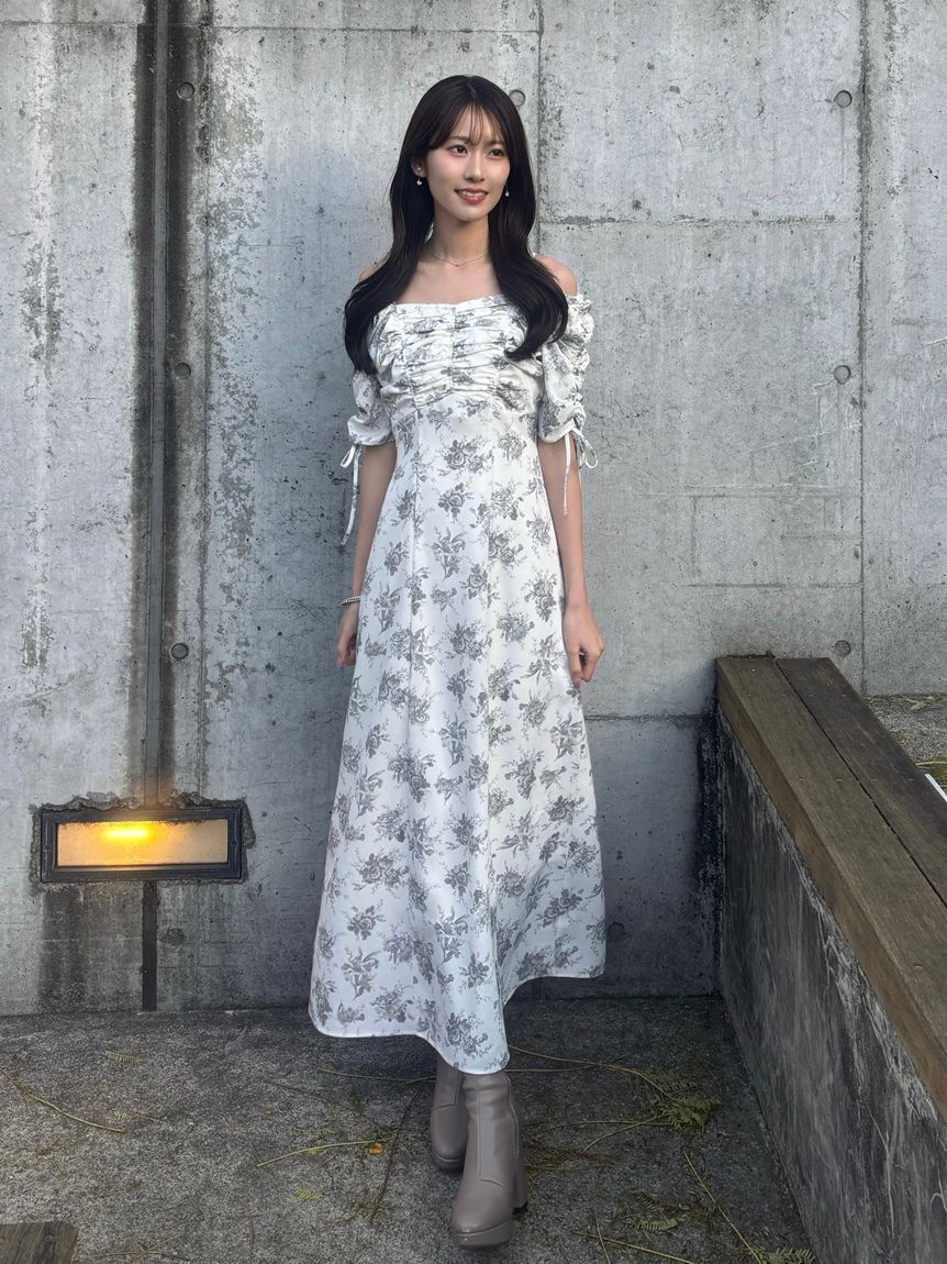 SNIDEL「【WEB限定/ROSE Collection】ROSEプリントワンピース」|ワンピース|IVR