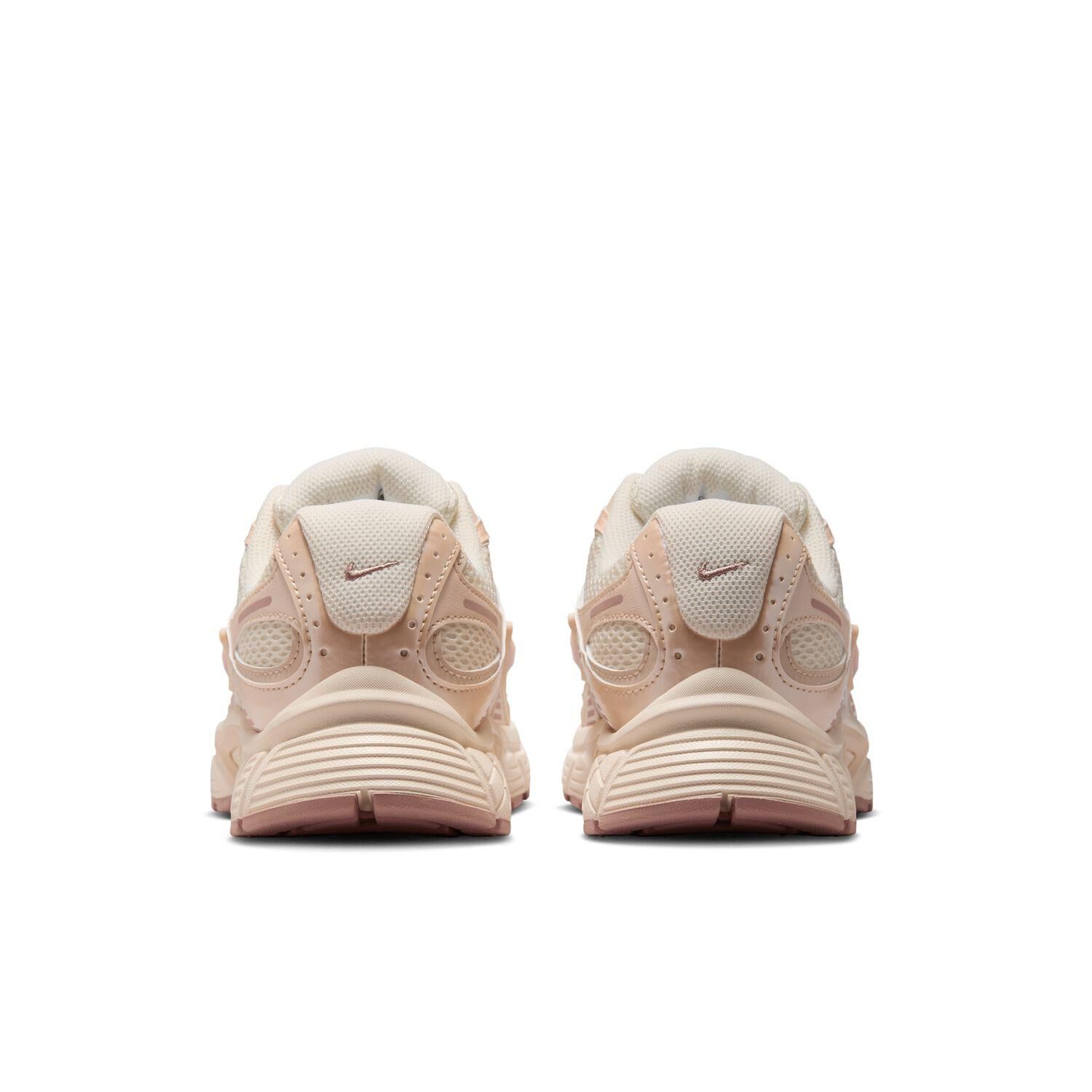 NIKE「【NIKE】W V5 RNR」|スニーカー|