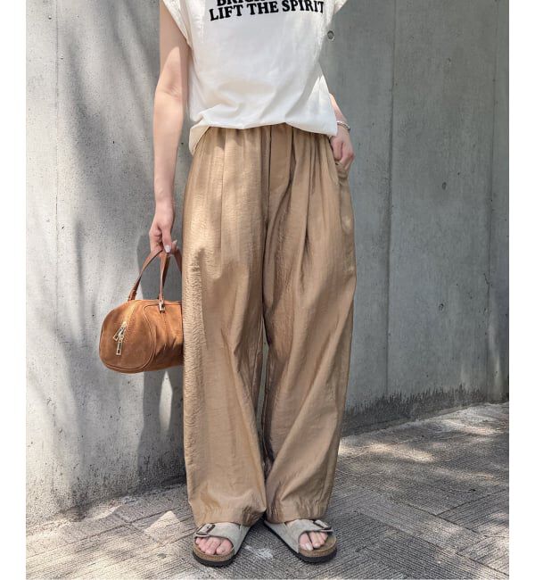 FRAMeWORK「ウォッシャブルナイロンバレルパンツ」|スラックス|キャメル