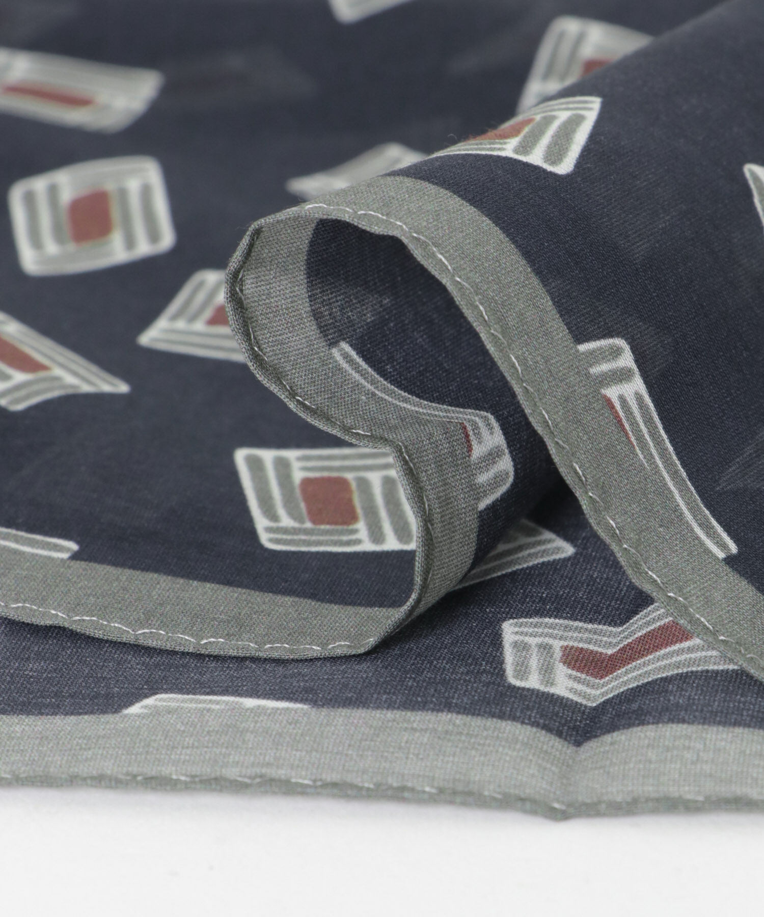 URBAN RESEARCH DOORS「LIFE STYLE TAILOR　BBCプリントチーフ」|ハンカチ|