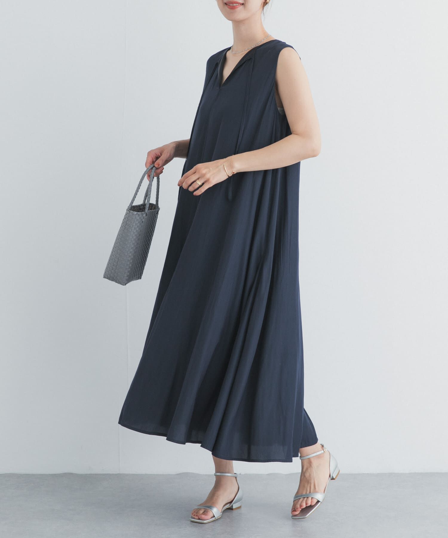 URBAN RESEARCH DOORS「『スタッフ企画』2WAYマチ切替ワンピース」|ワンピース|
