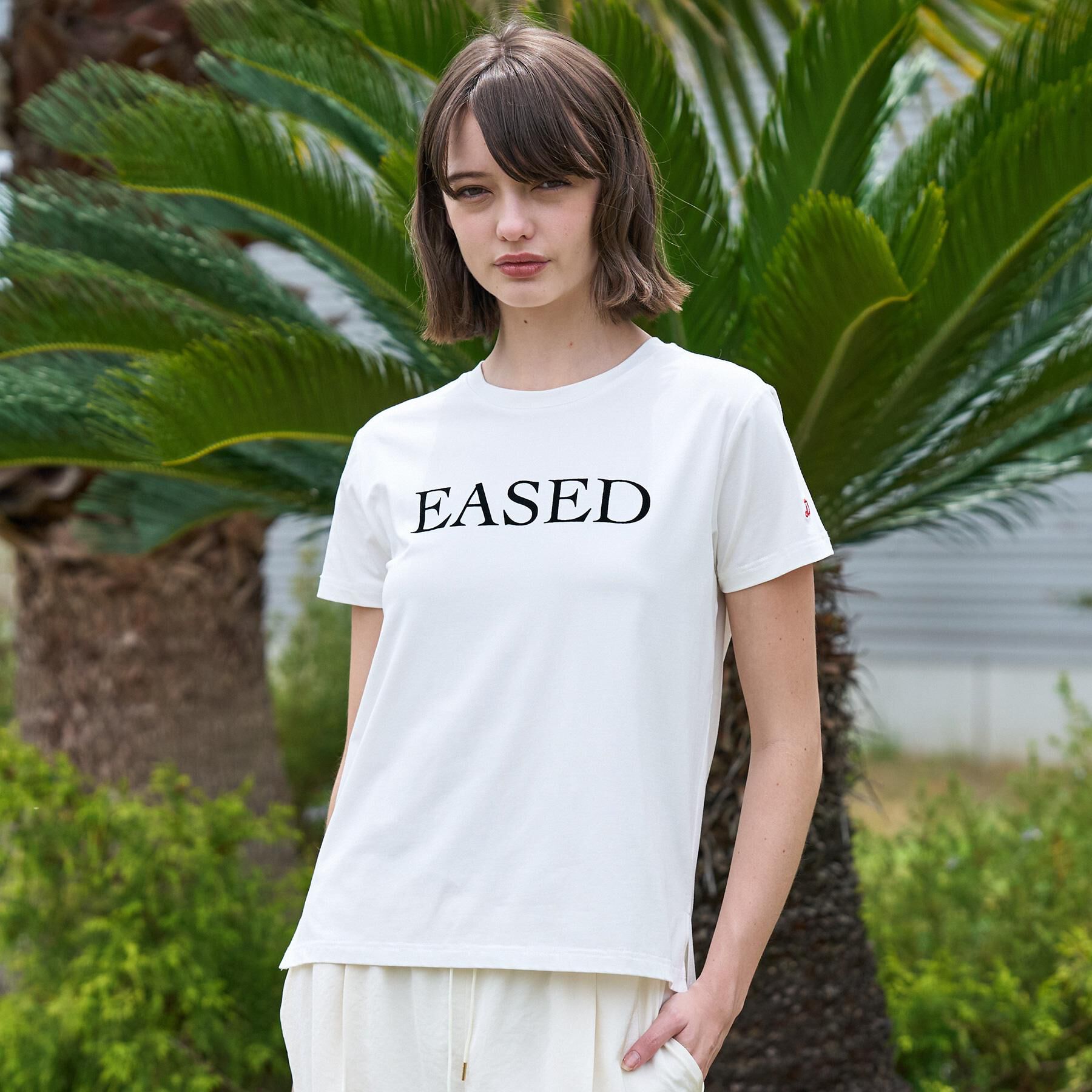 DRESSTERIOR「【立体ロゴ】フロッキーロゴプリントTシャツ」|Tシャツ・カットソー|オフホワイト(003