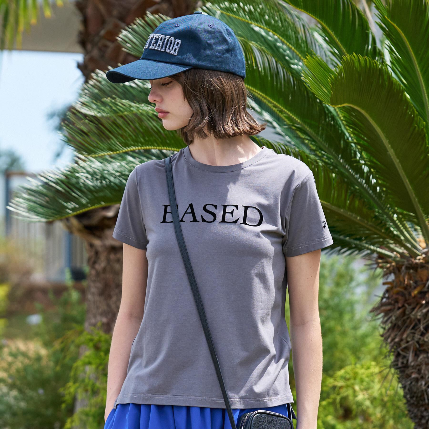 DRESSTERIOR「【立体ロゴ】フロッキーロゴプリントTシャツ」|Tシャツ・カットソー|