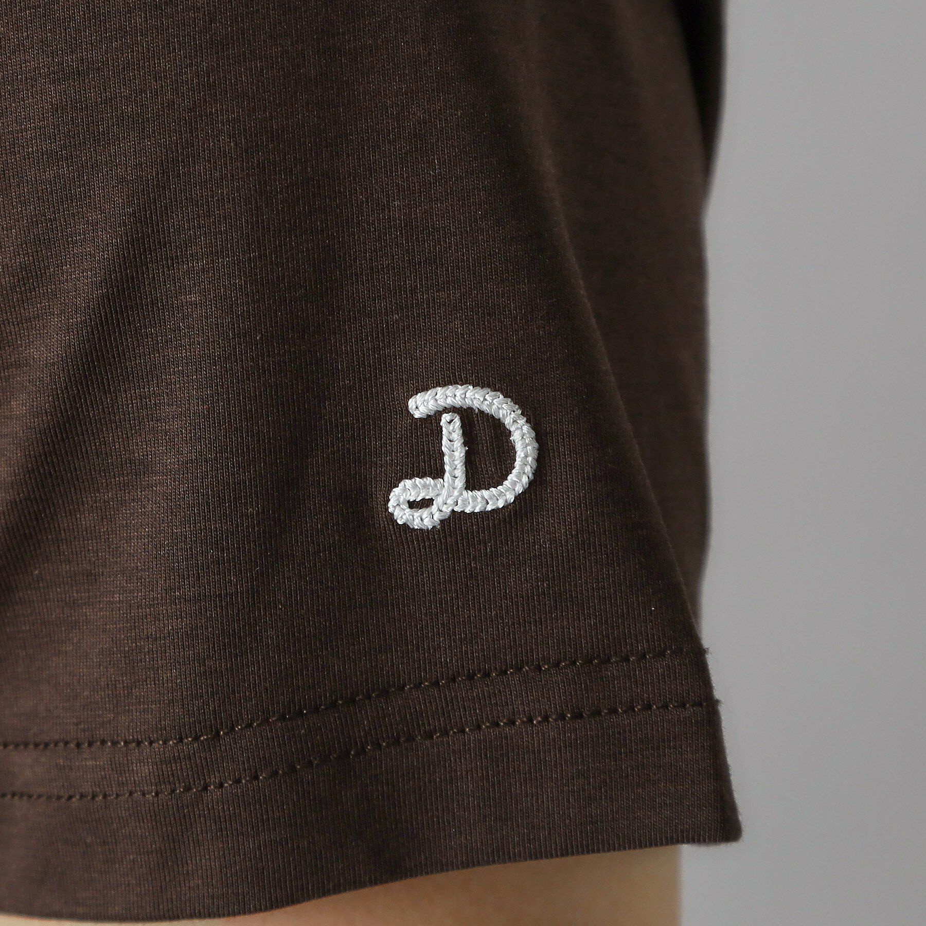 DRESSTERIOR「【立体ロゴ】フロッキーロゴプリントTシャツ」|Tシャツ・カットソー|