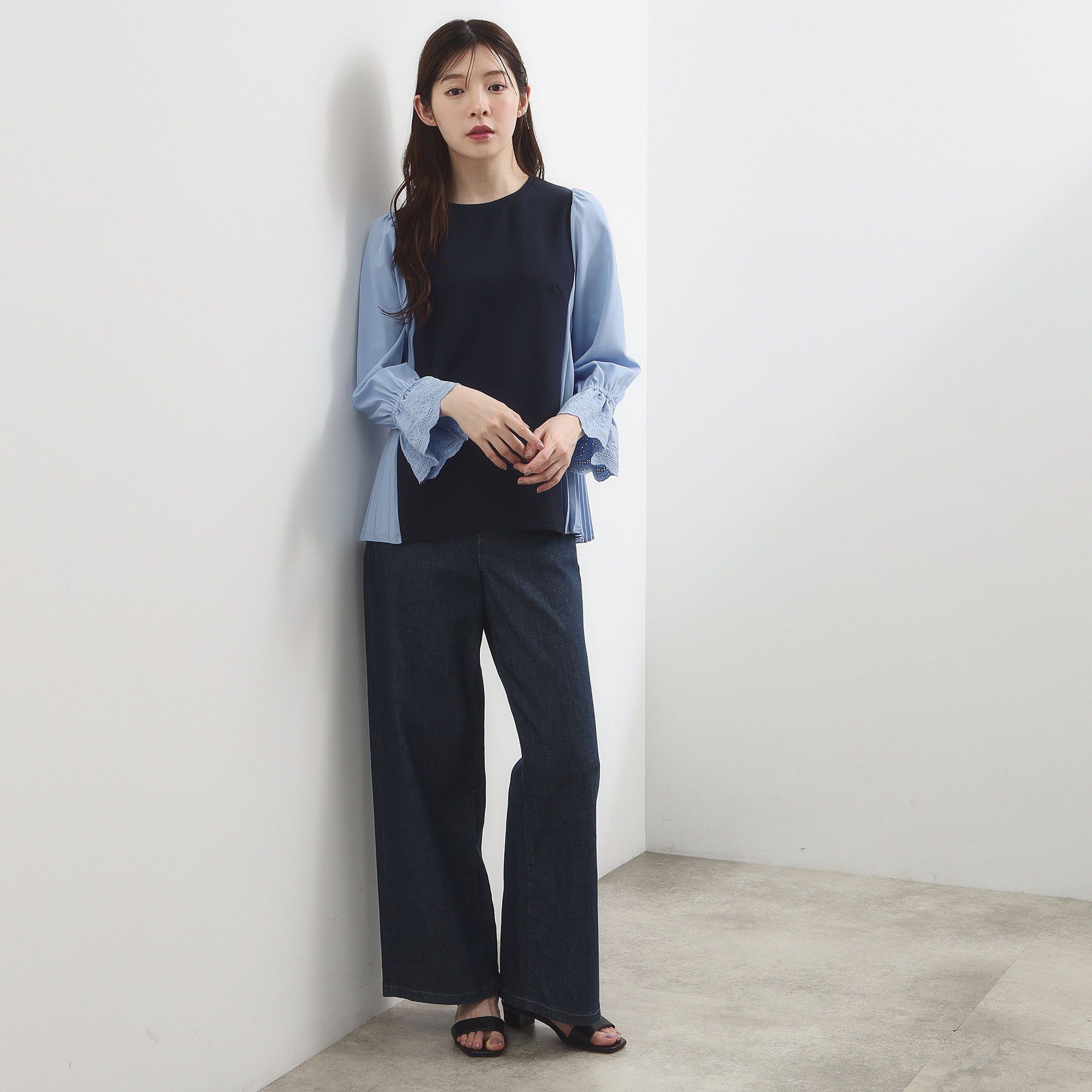 grove「【洗える・体型カバー】袖口レース・バックプリーツトップス」|Tシャツ・カットソー|
