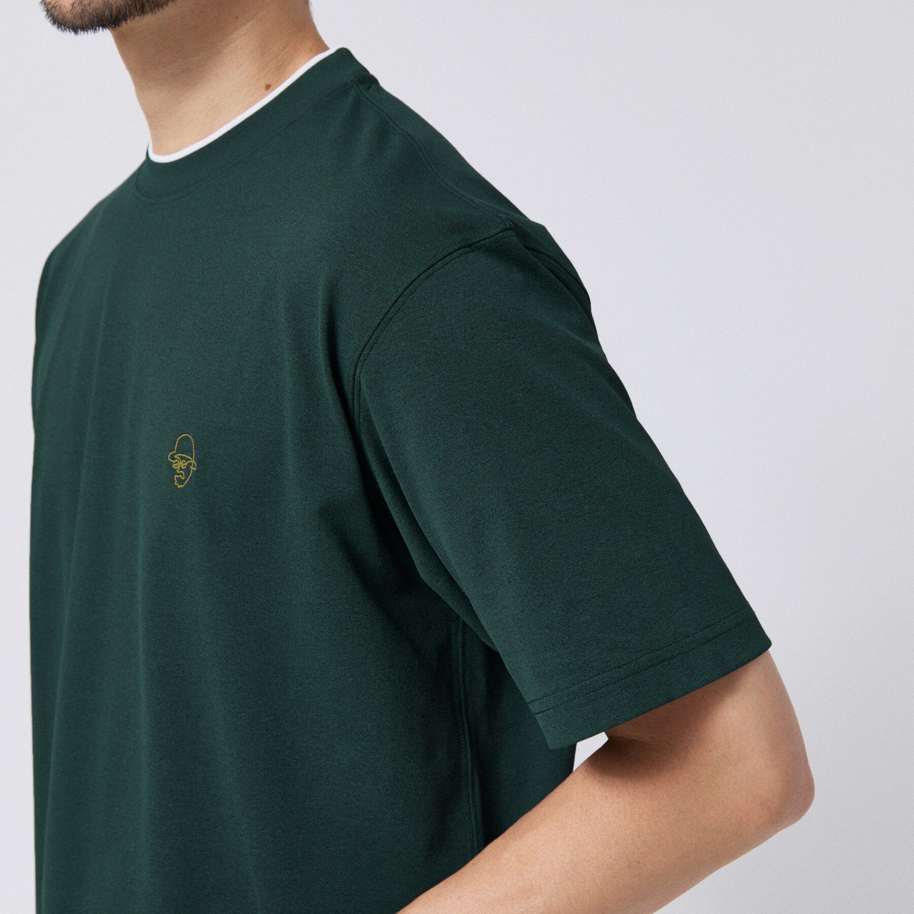TAKEO KIKUCHI「【汗染み軽減/接触冷感】フェイクレイヤード ワンポイント刺繍Ｔシャツ」|Tシャツ・カットソー|