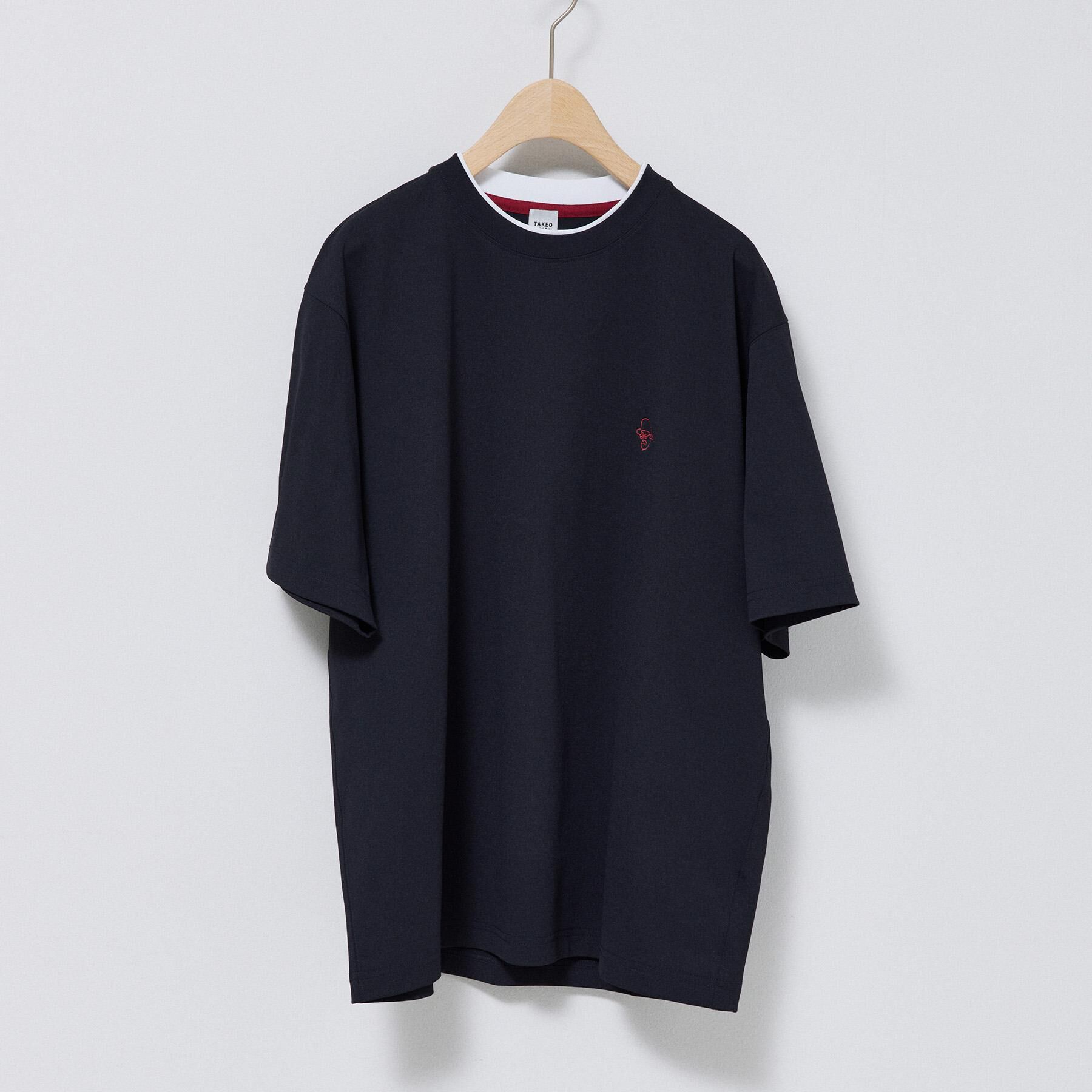 TAKEO KIKUCHI「【汗染み軽減/接触冷感】フェイクレイヤード ワンポイント刺繍Ｔシャツ」|Tシャツ・カットソー|